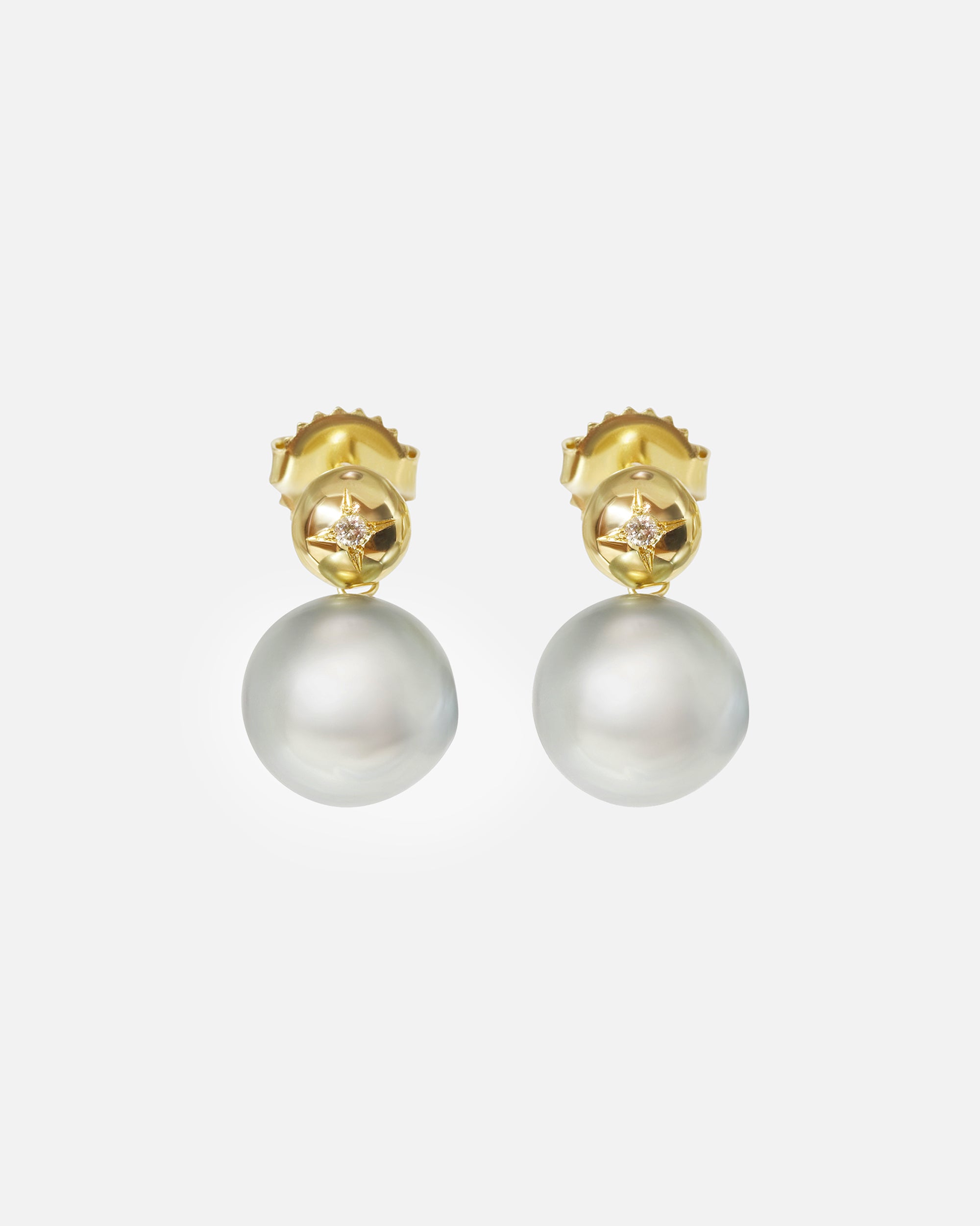 Front view of Umi / Button Round Earrings