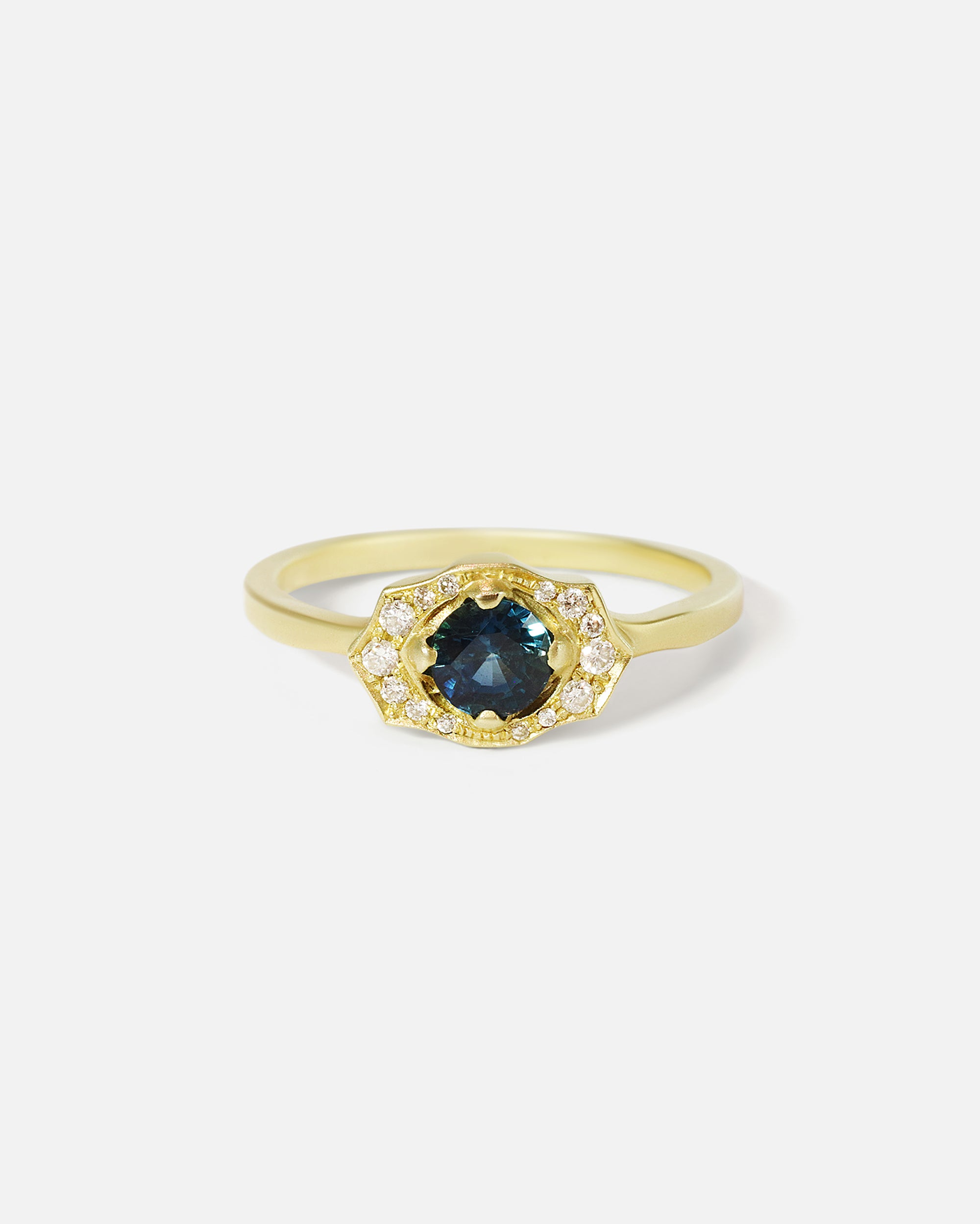 Front view of Ruitz II / Blue Sapphire Ring