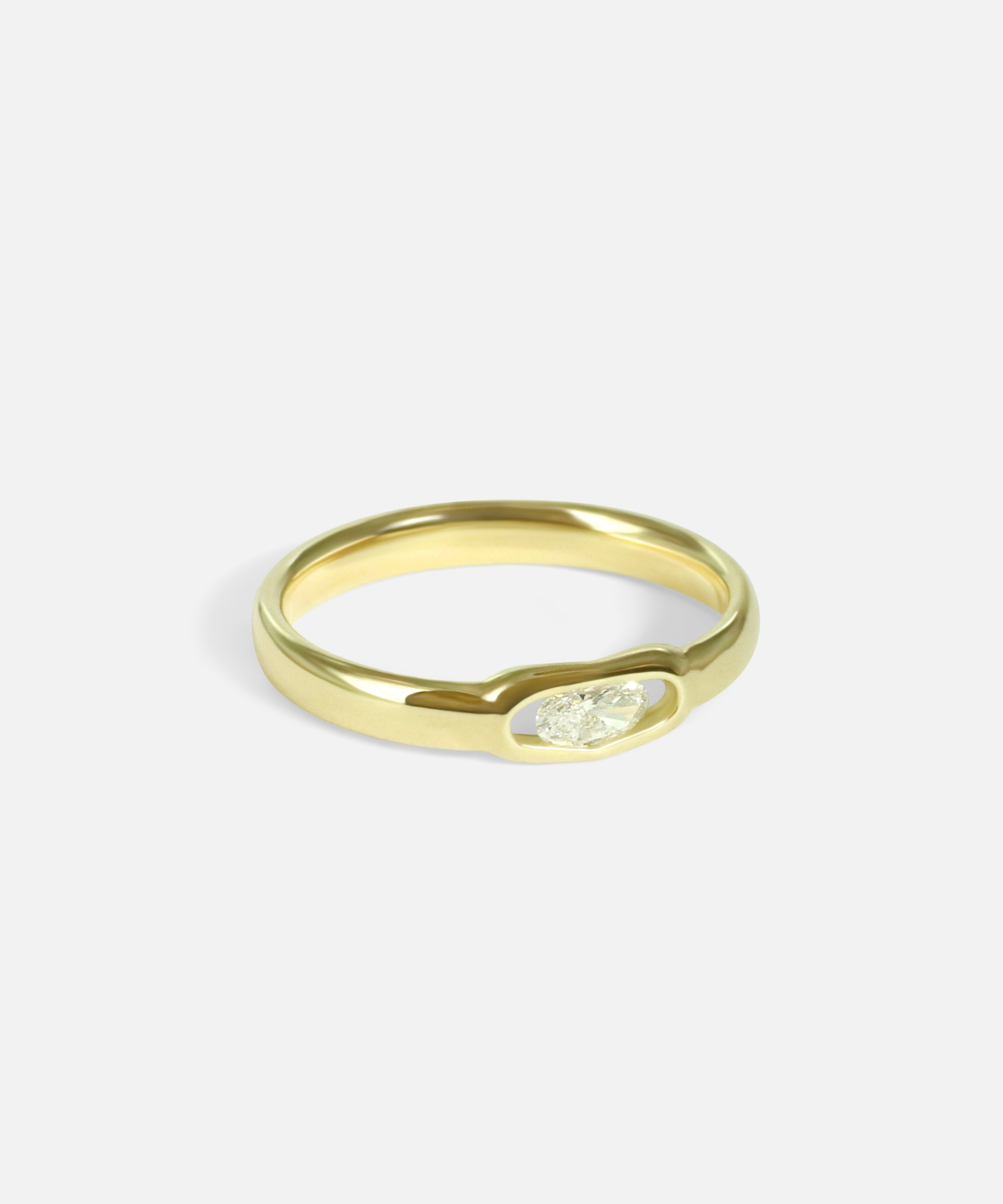 Side view of Heredita Ring by Lucia B Marti