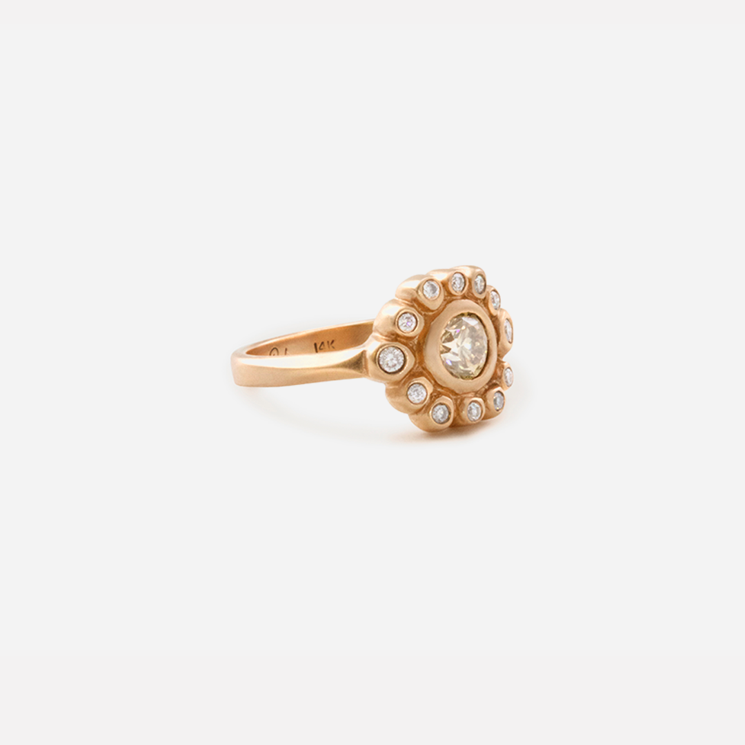 Bubble 3 / Brown and White Diamond Ring By Hiroyo