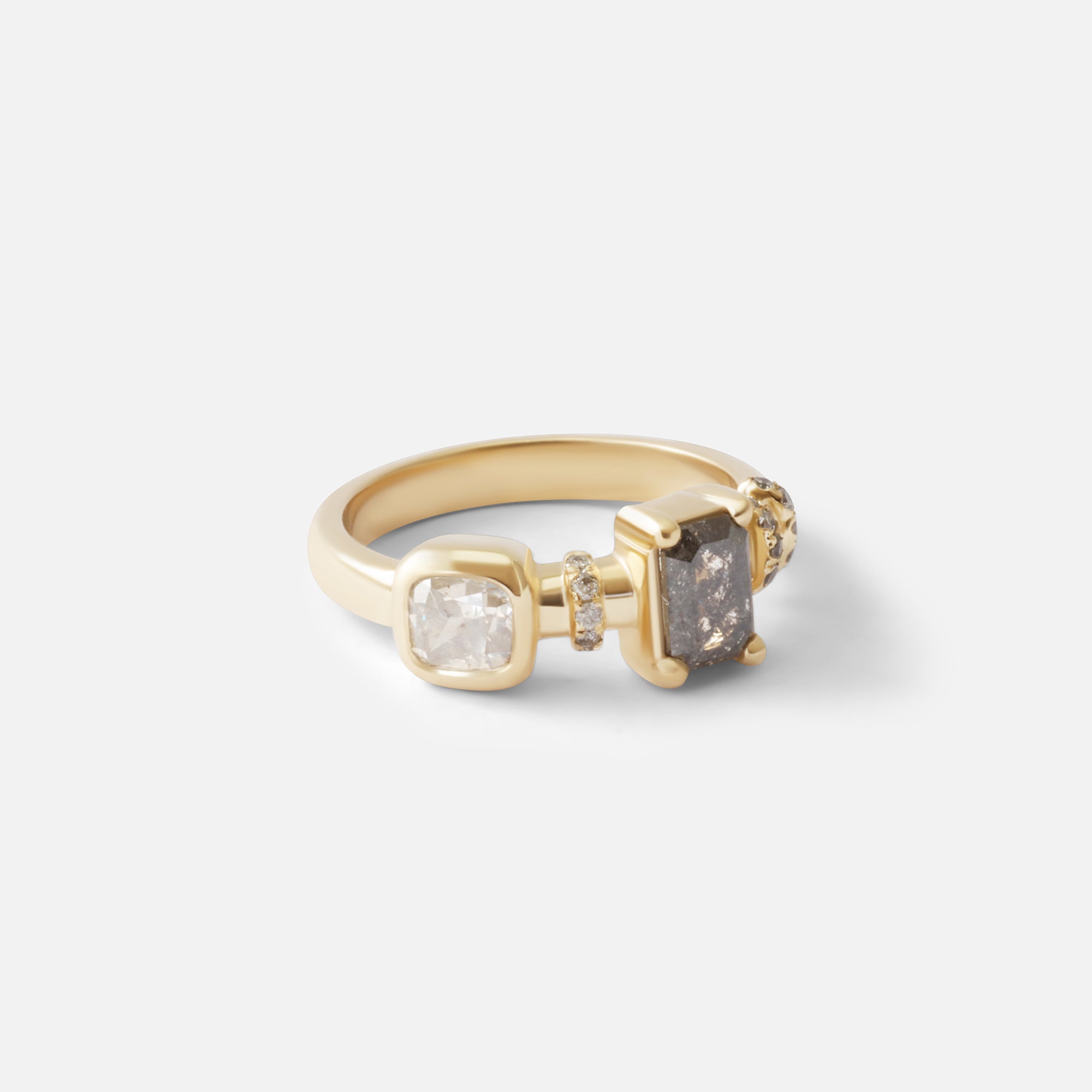 Nebula / Diamond IV Ring By Alfonzo
