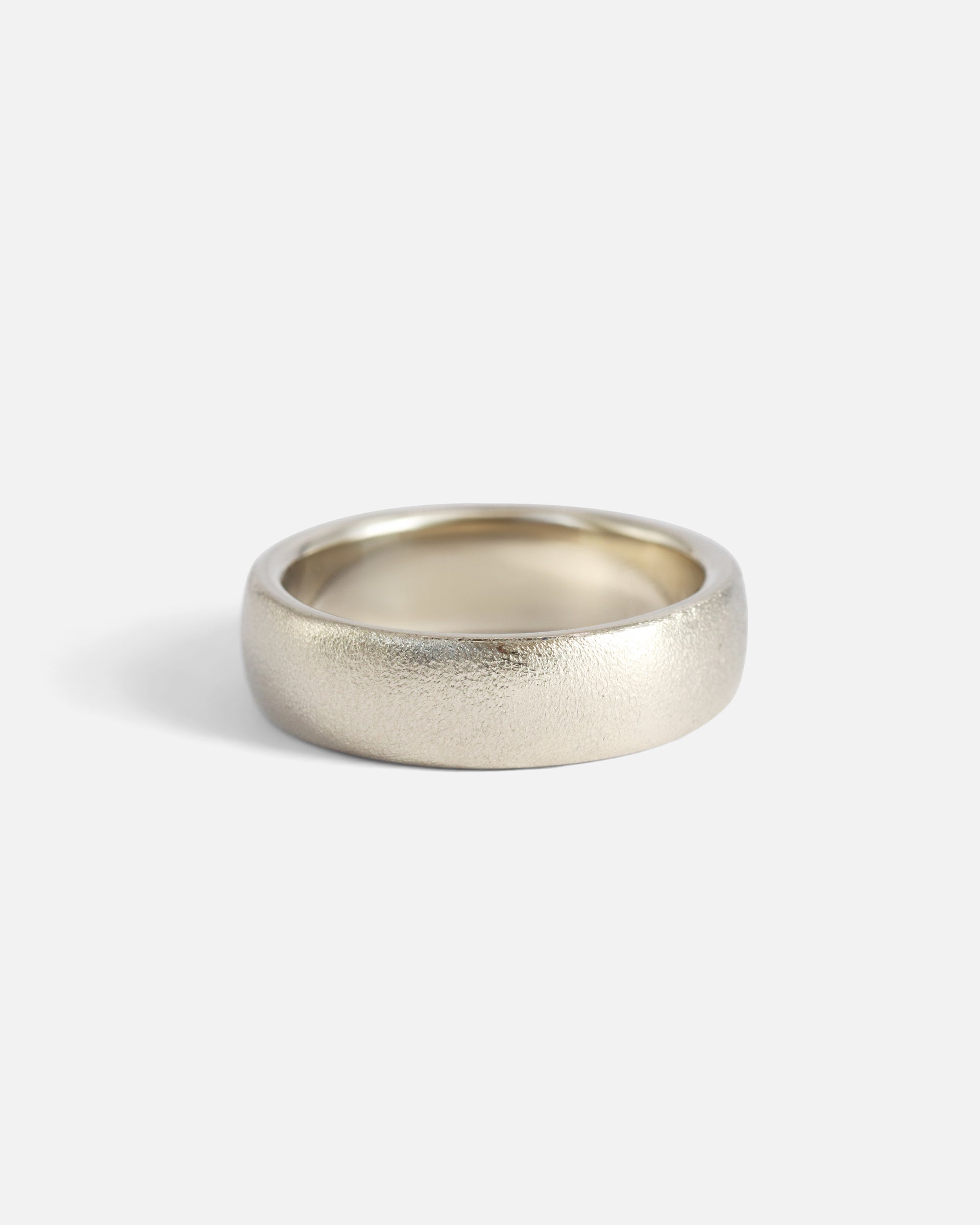 Side view of Dome Band / 6mm in 14k Grey Gold