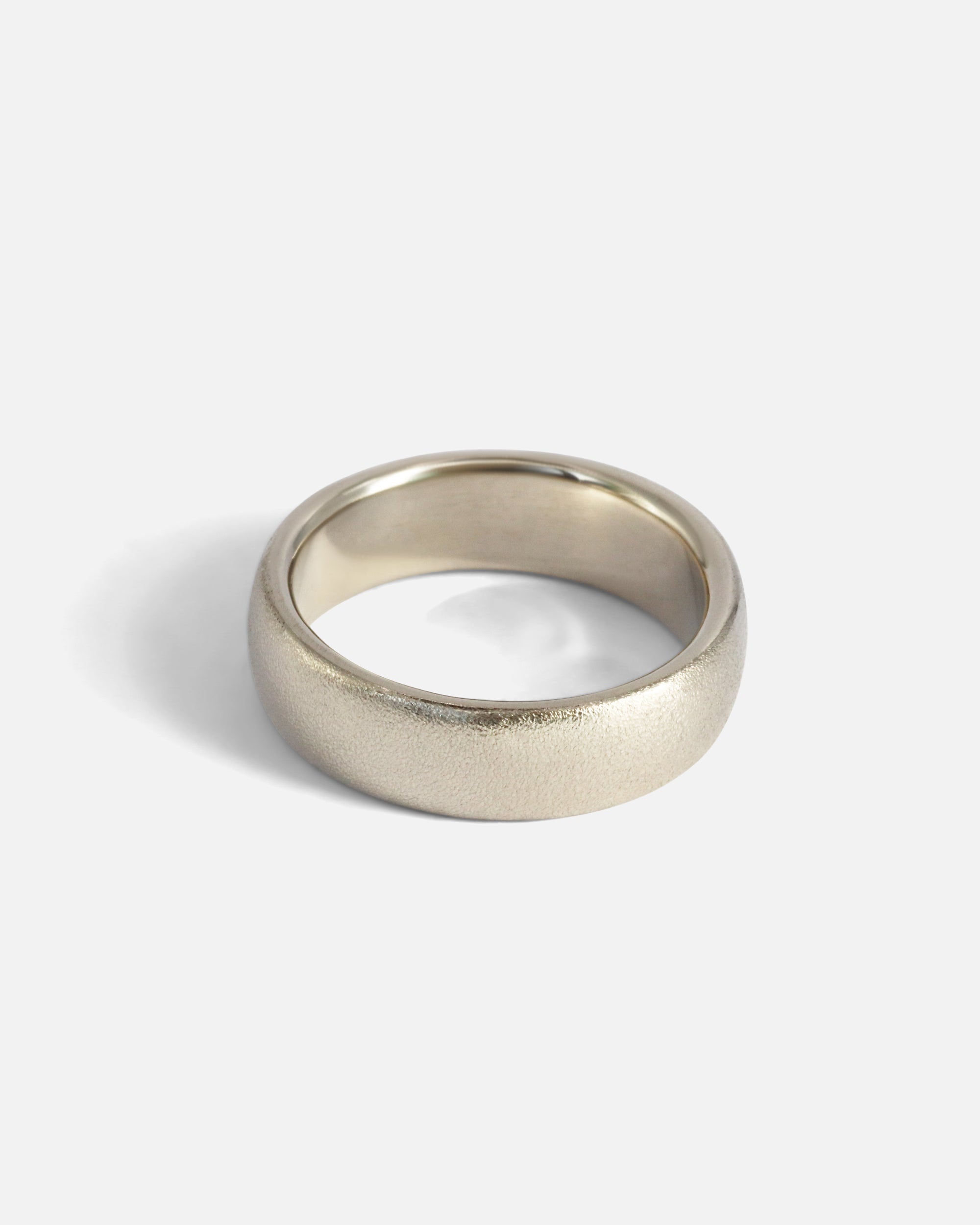Above view of Dome Band / 6mm in 14k Grey Gold