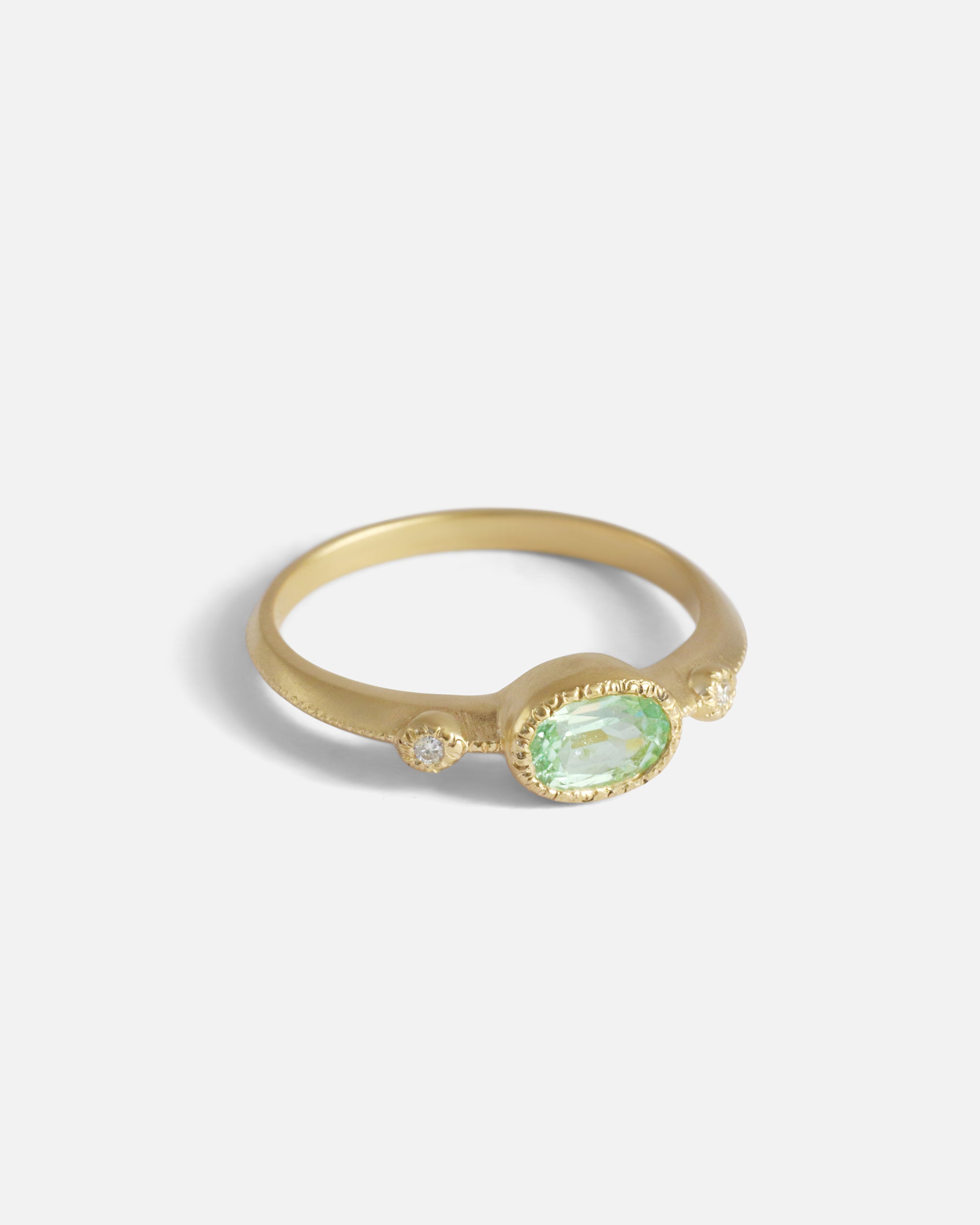 Melee 42 / Green Tourmaline Ring By Hiroyo