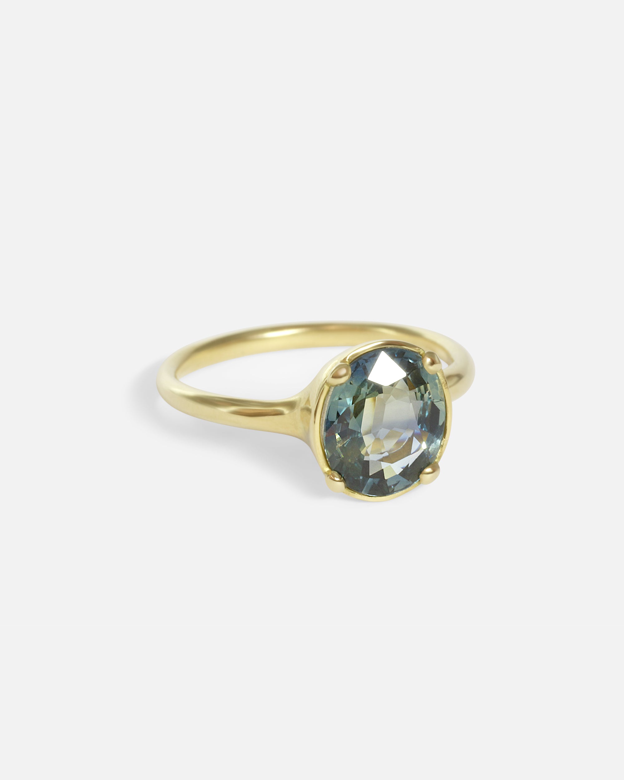 Side view of Dew 38 / Madagascar Bicolor Sapphire Ring by Hiroyo
