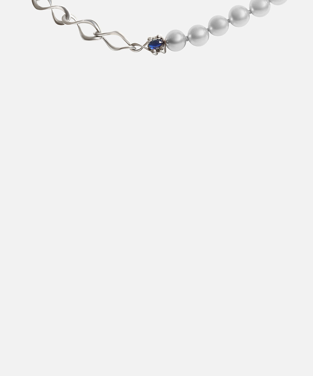 Close view of X Nucleus Chain Pearl Necklace / Sapphires by Lucia B Marti