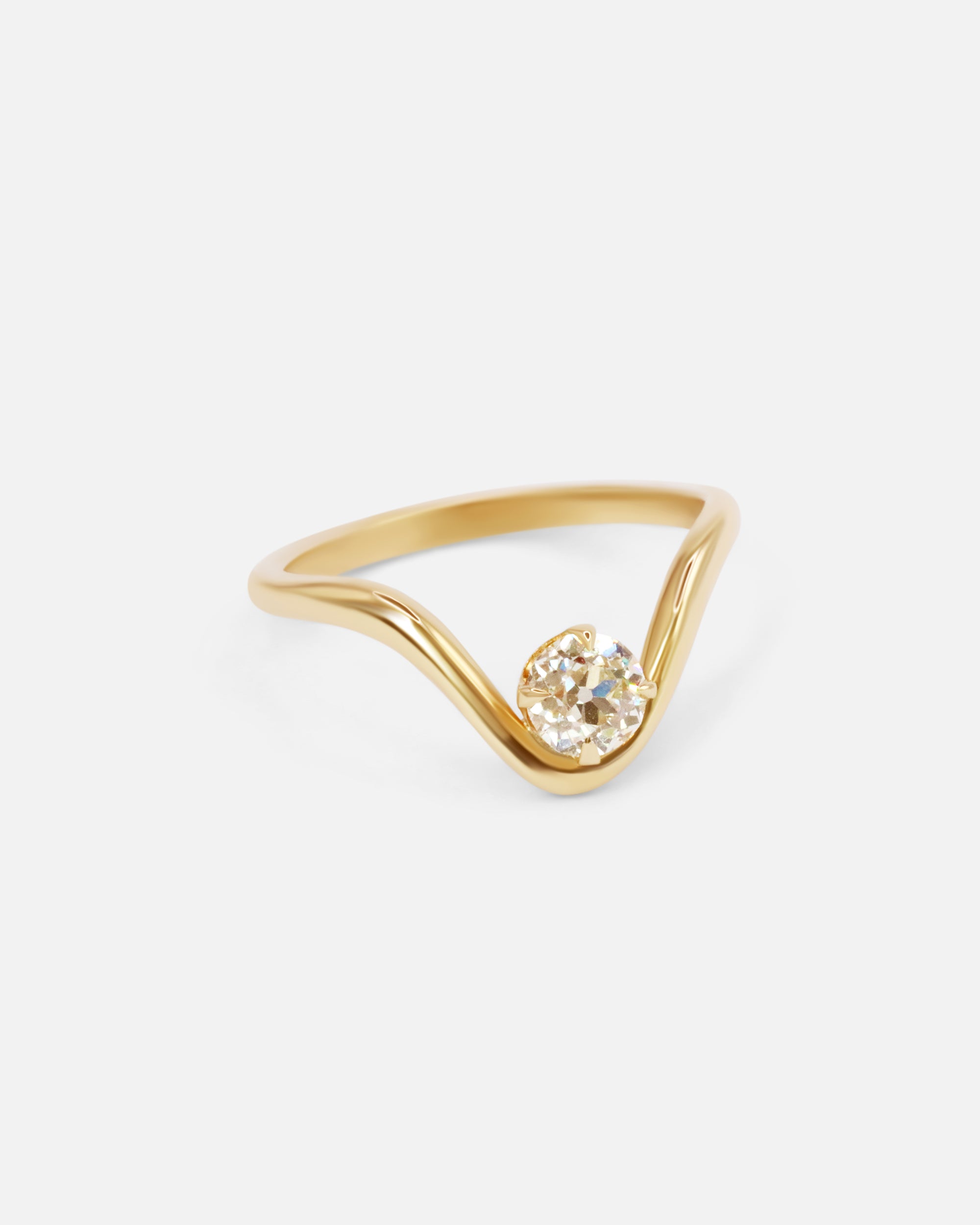 Diamond and Gold Curved Ring By Nishi