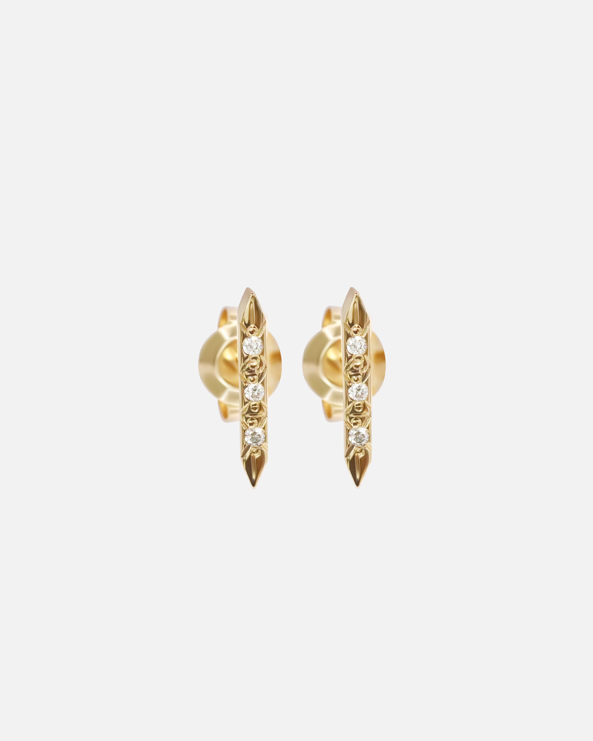 Diamond Arrow / Studs By Nishi