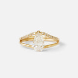 Rhea / Pear By Ruoria