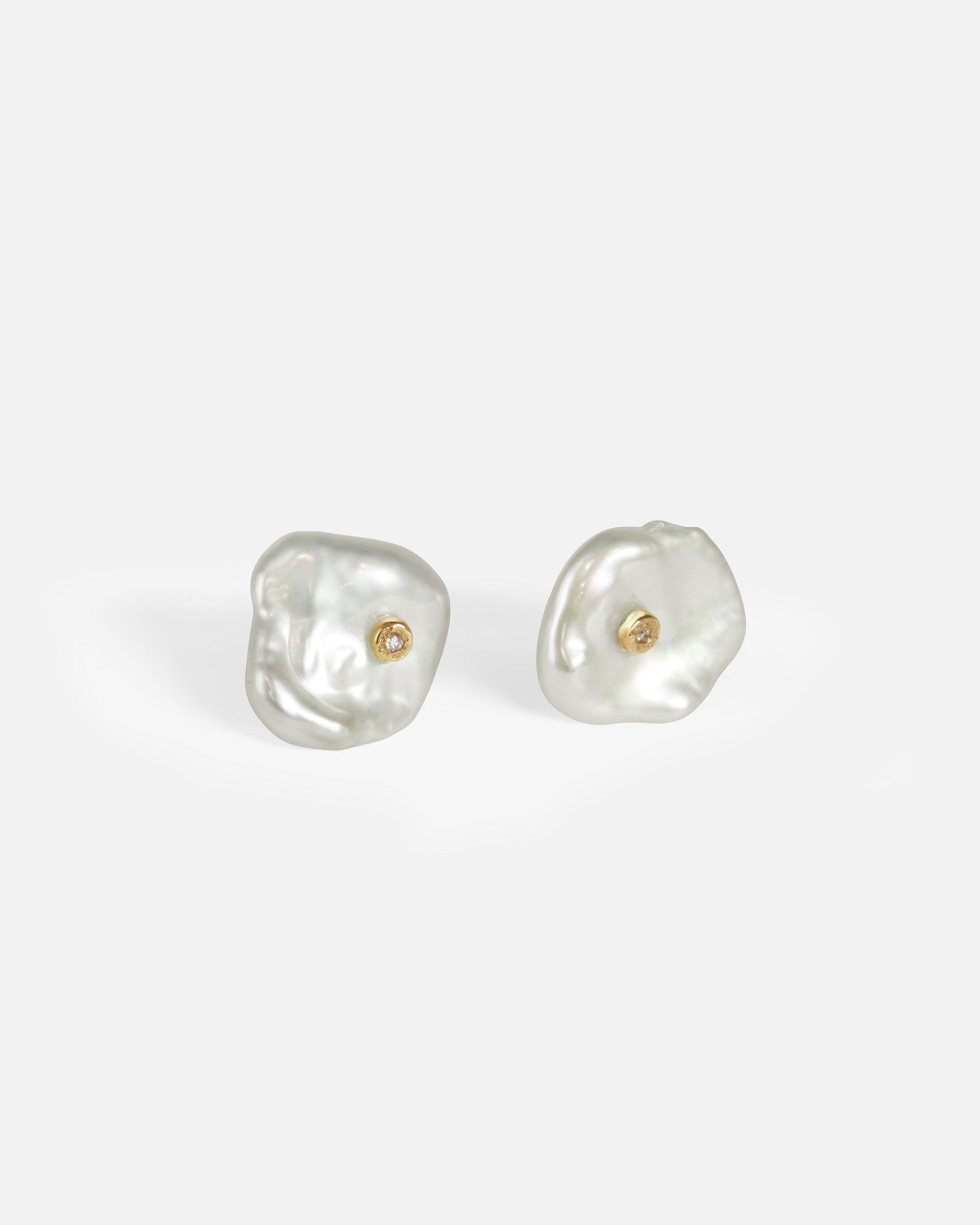 Side view of Keshi Petal Studs / III by Ariko