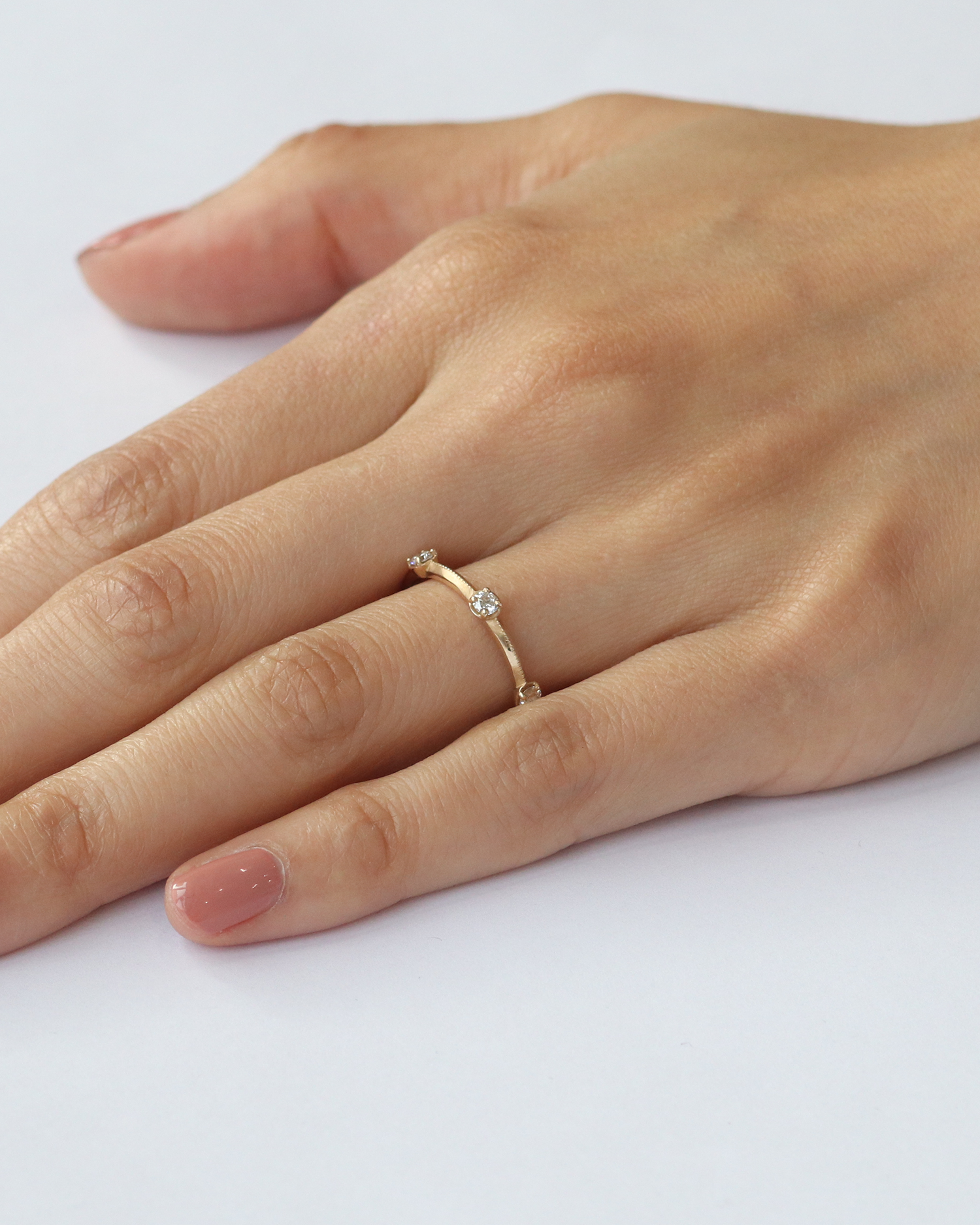 Romantic Array / Linear Diamond Band By Ruoria