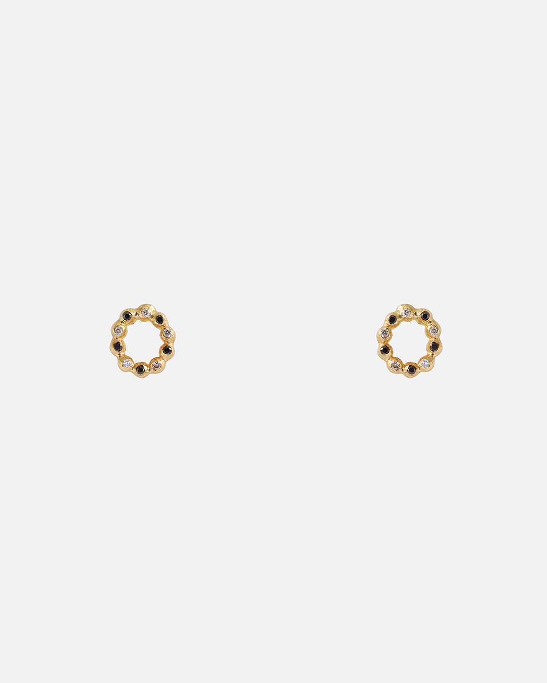 Black + White Circle / Studs By Ariko