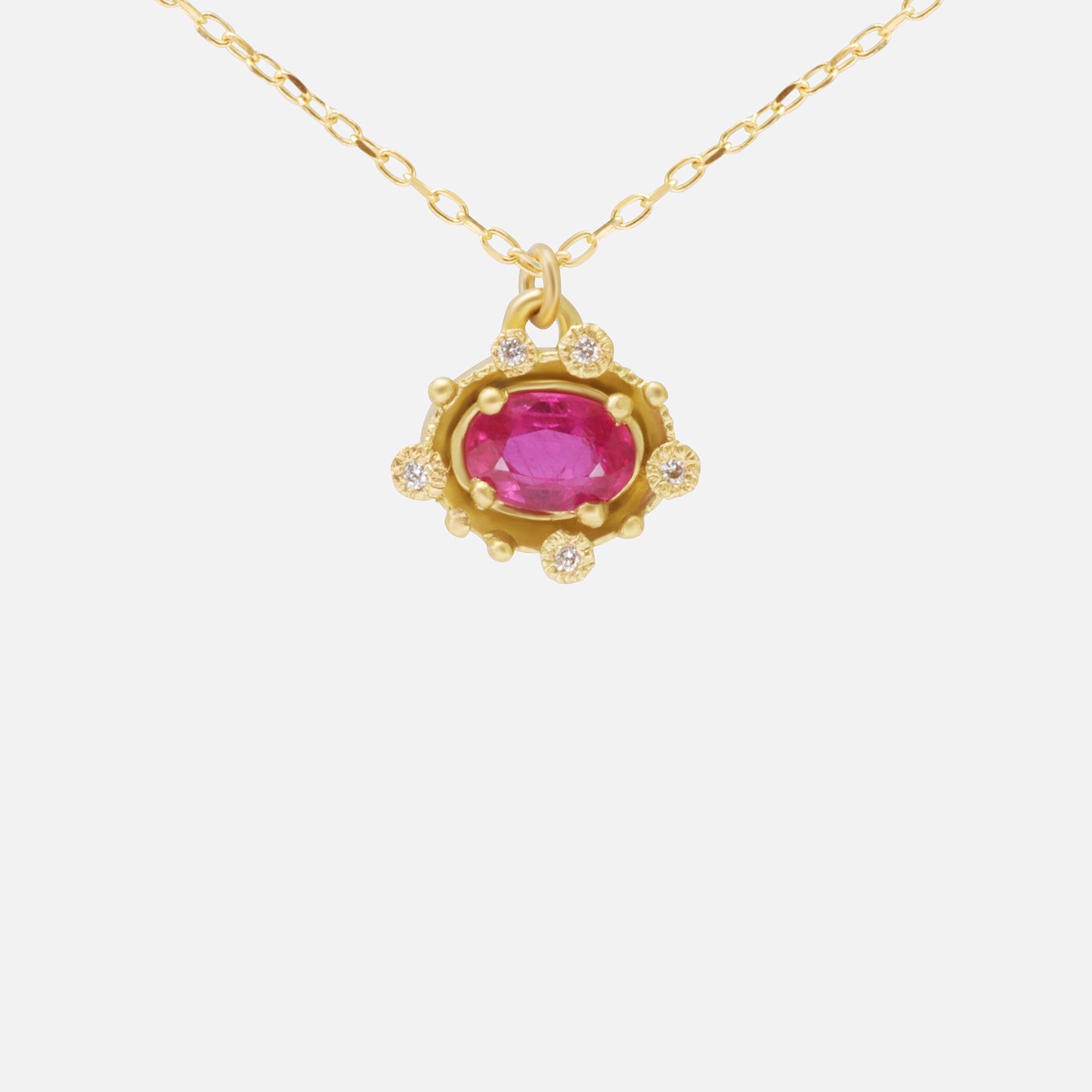 Melee Halo Pendant / Ruby By Hiroyo