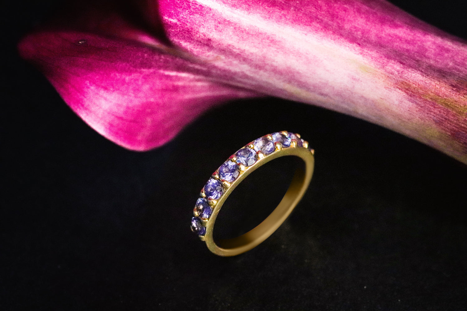 Dew / 3mm Purple Sapphire Ring By Hiroyo