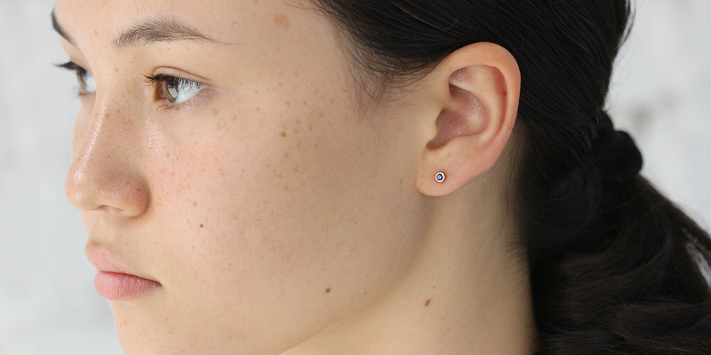 Melee Ball / Sapphire Studs By Hiroyo