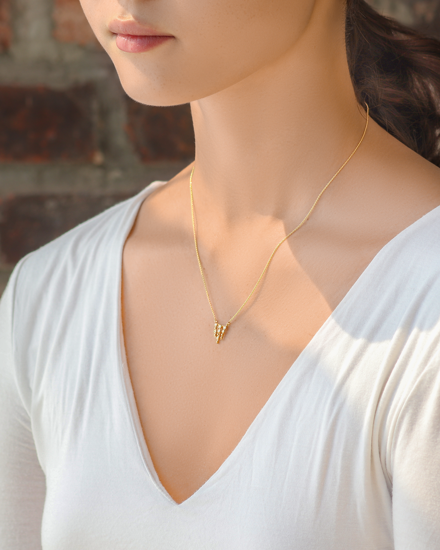 Melee 67 / White Diamond Pendant By Hiroyo