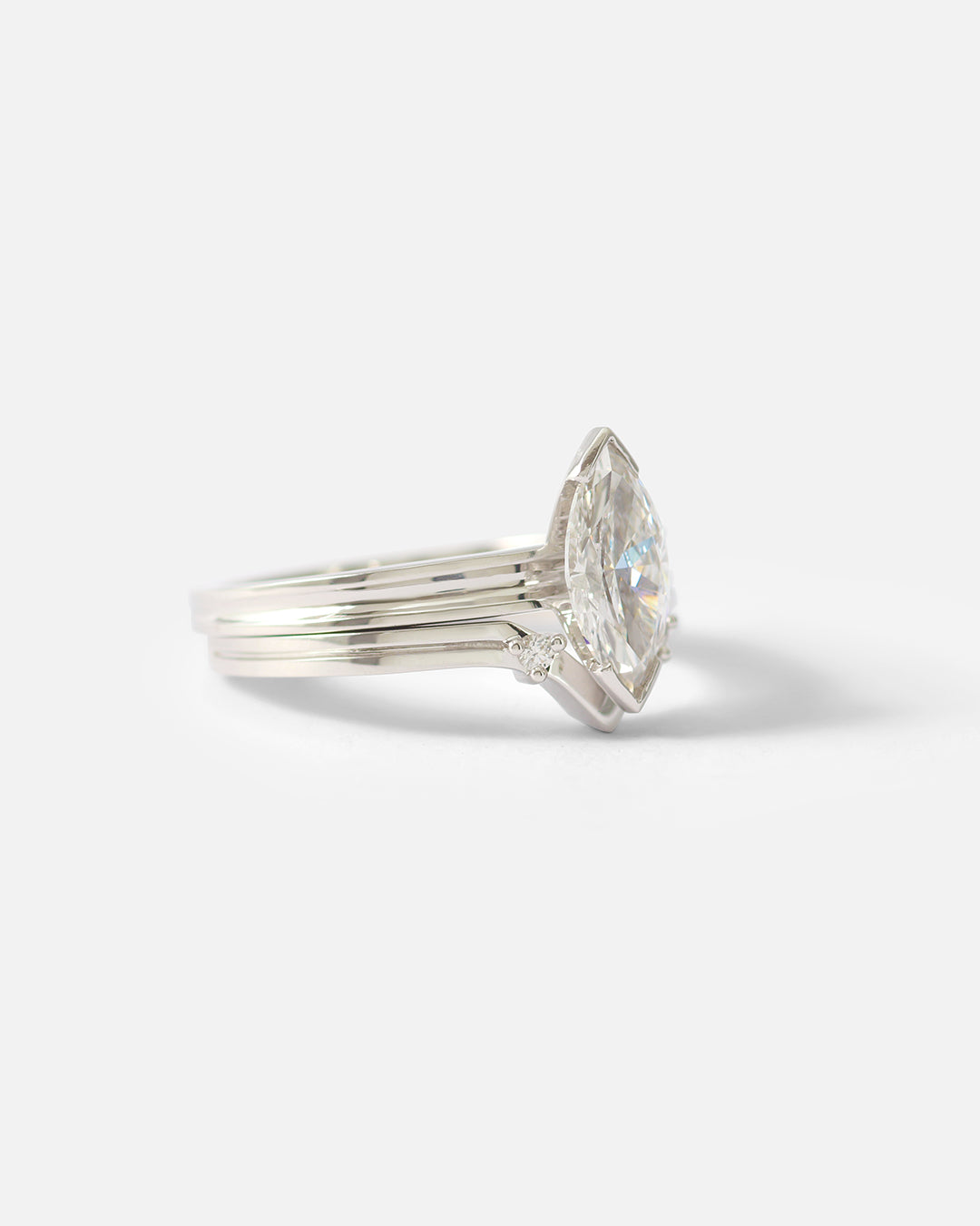 Canal / Curved 2 Stone Ring By Ruowei
