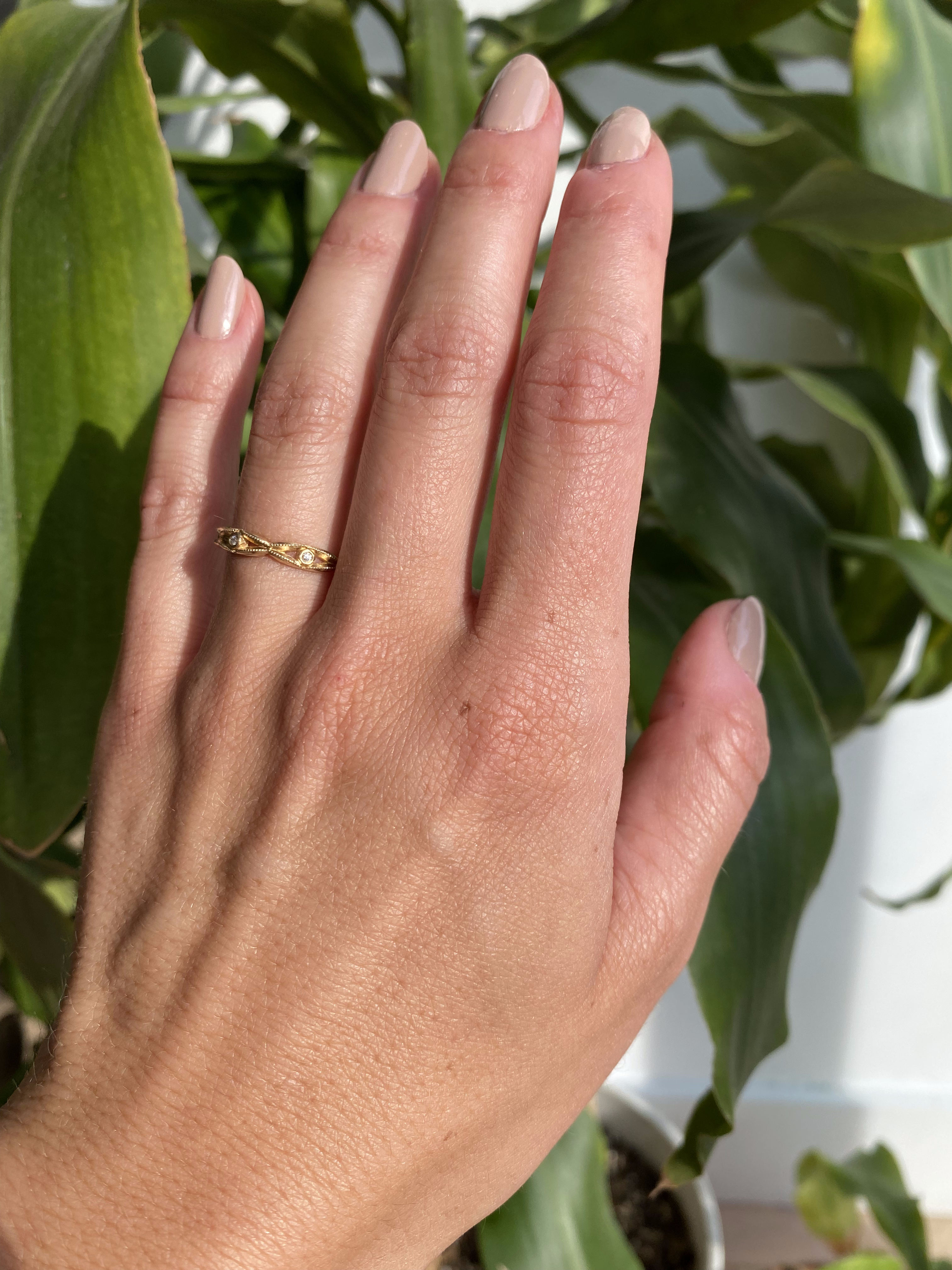 Romantic Array / Eye Diamond Band By Ruoria