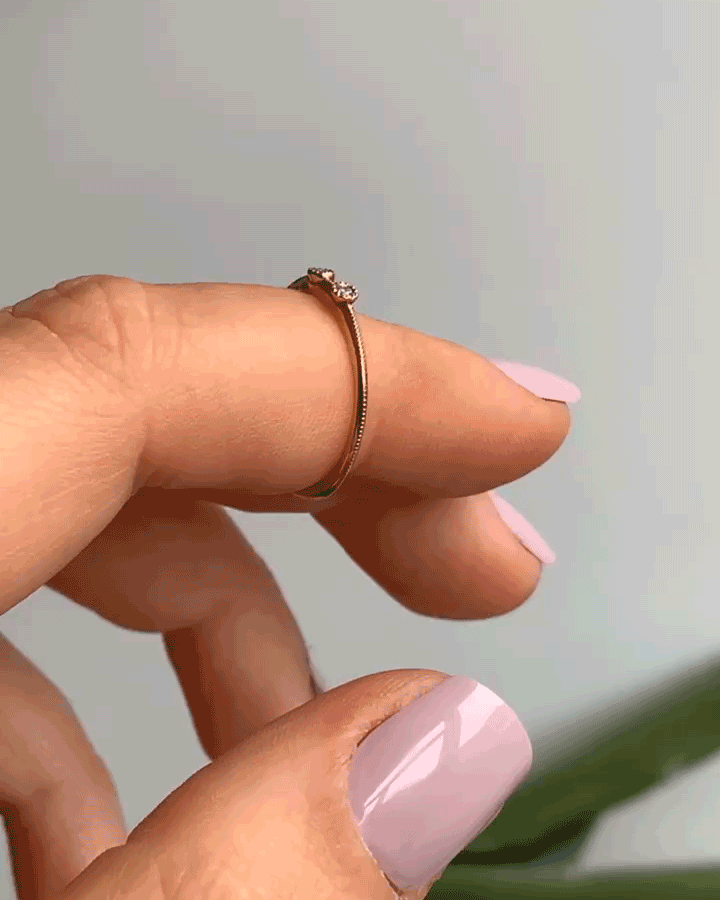 Melee 28 / White Diamonds By Hiroyo