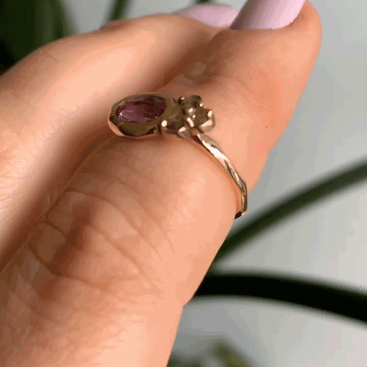 Pebble Ring / Rose Cut Sapphire By Hiroyo