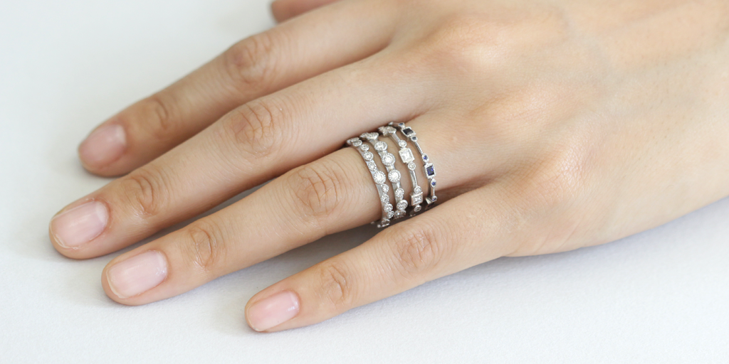Melee 32 / White Diamond Ring By Hiroyo