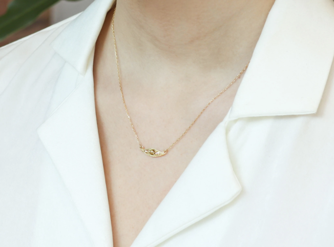 Dew - Necklaces and Pendants