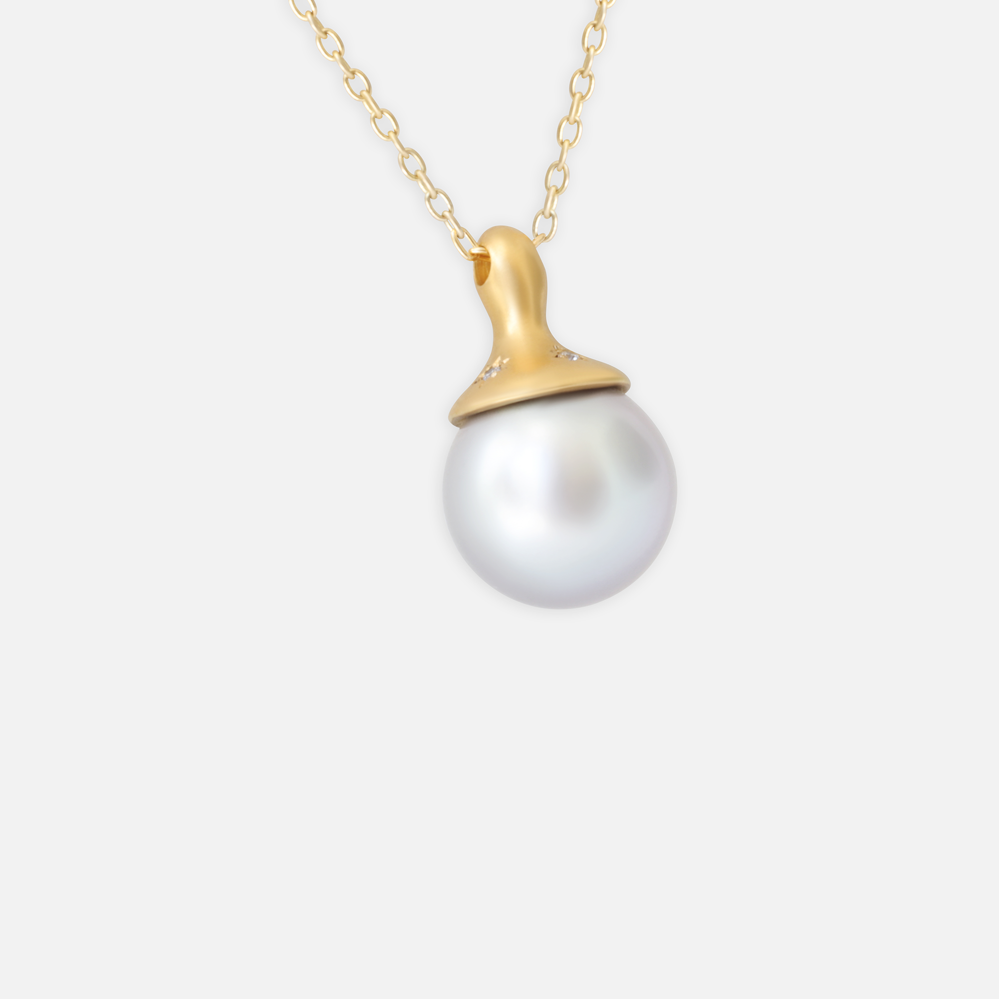 Umi / Black South Sea Pearl Pendant By Hiroyo