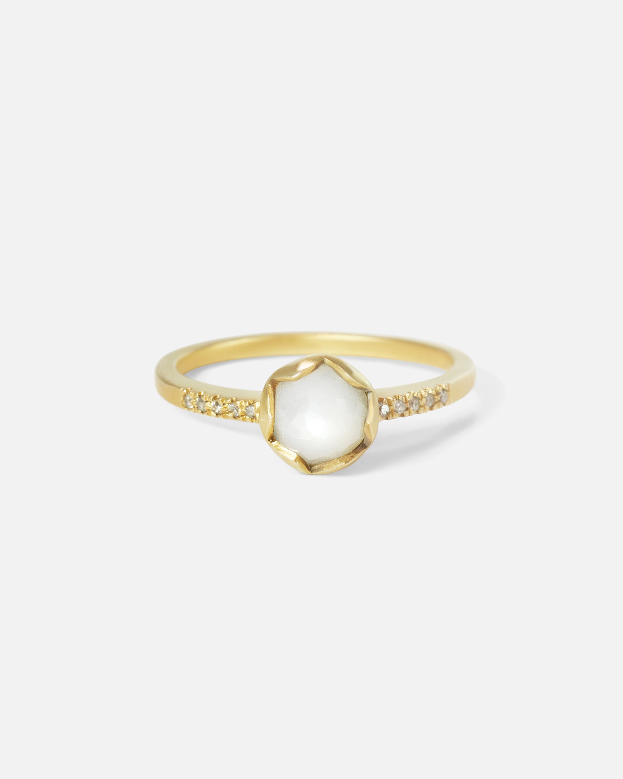 Front view of Pave 6mm / Milky Moonstone