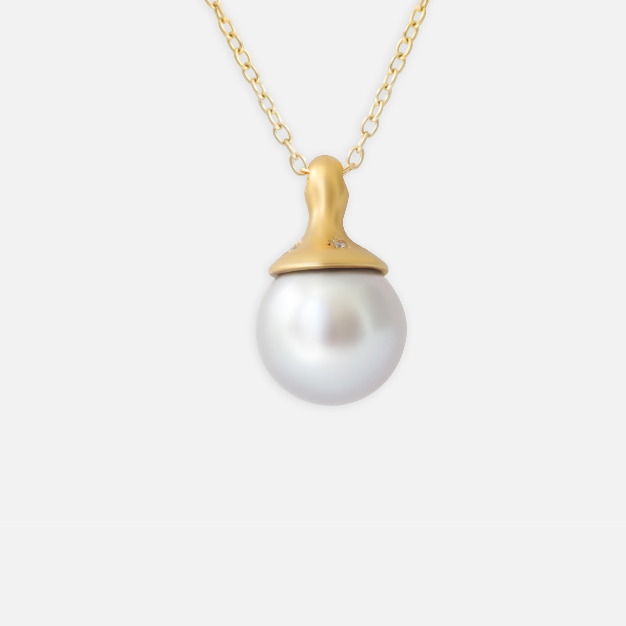 Umi / Black South Sea Pearl Pendant By Hiroyo