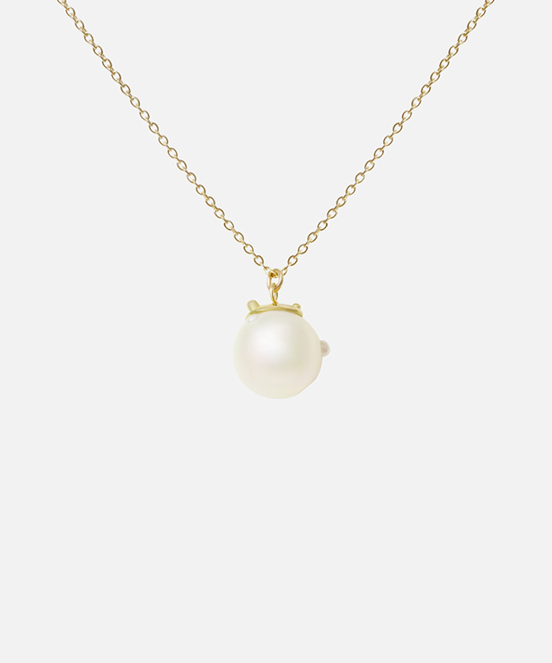 Front view of Umi / Dotted Pendant