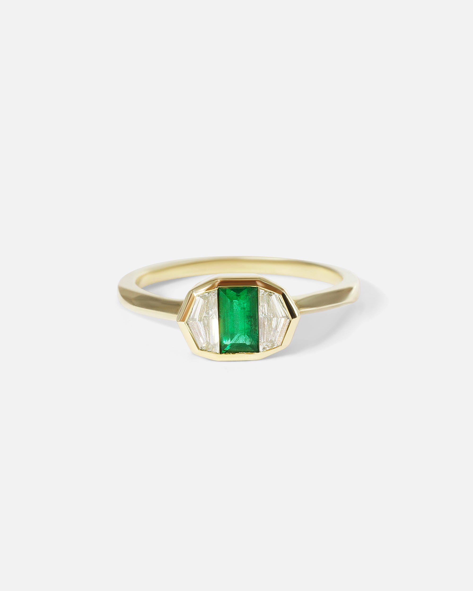 Front view of Three Wishes / Cadillac Ring