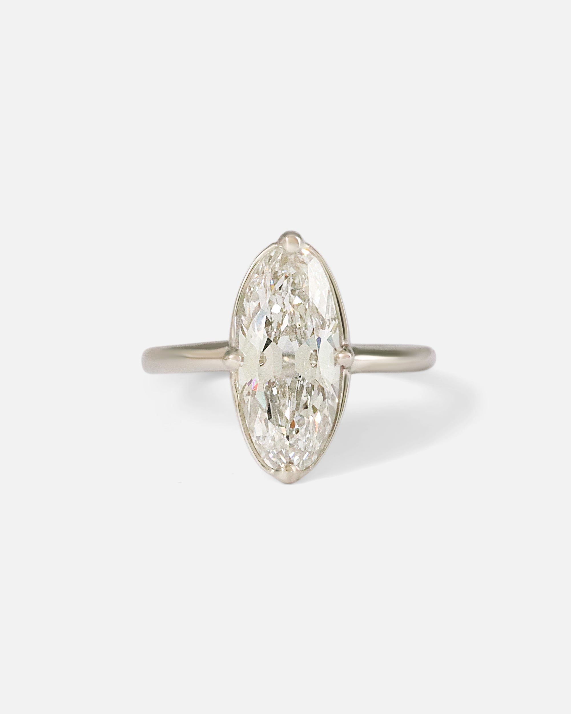 Front view of Dew 55 / Modified Oval Cut Diamond Ring by Hiroyo