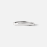 Front view of Flat Band / 2mm in Platinum