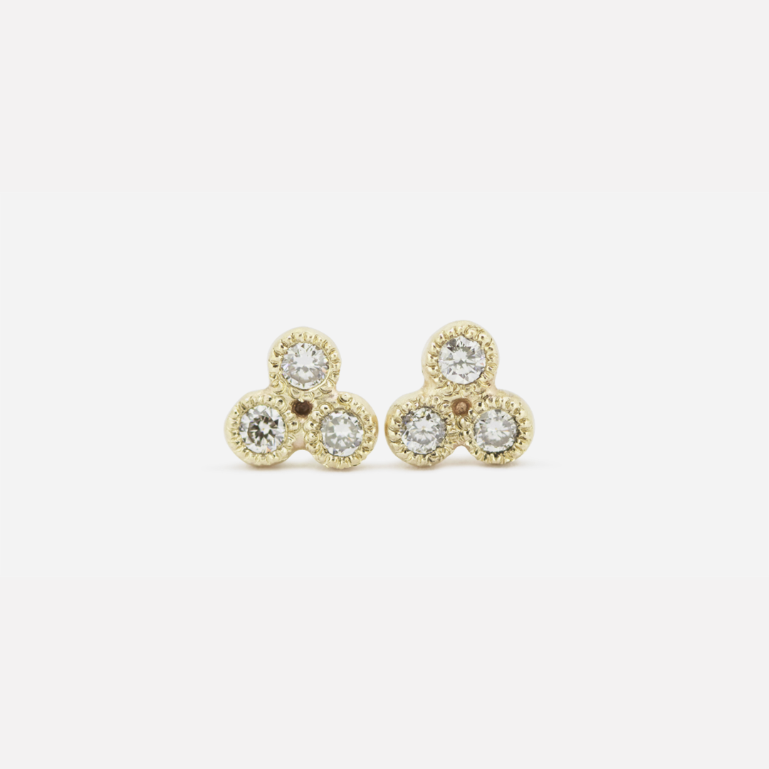 Melee 24A / White Diamond Earrings By Hiroyo