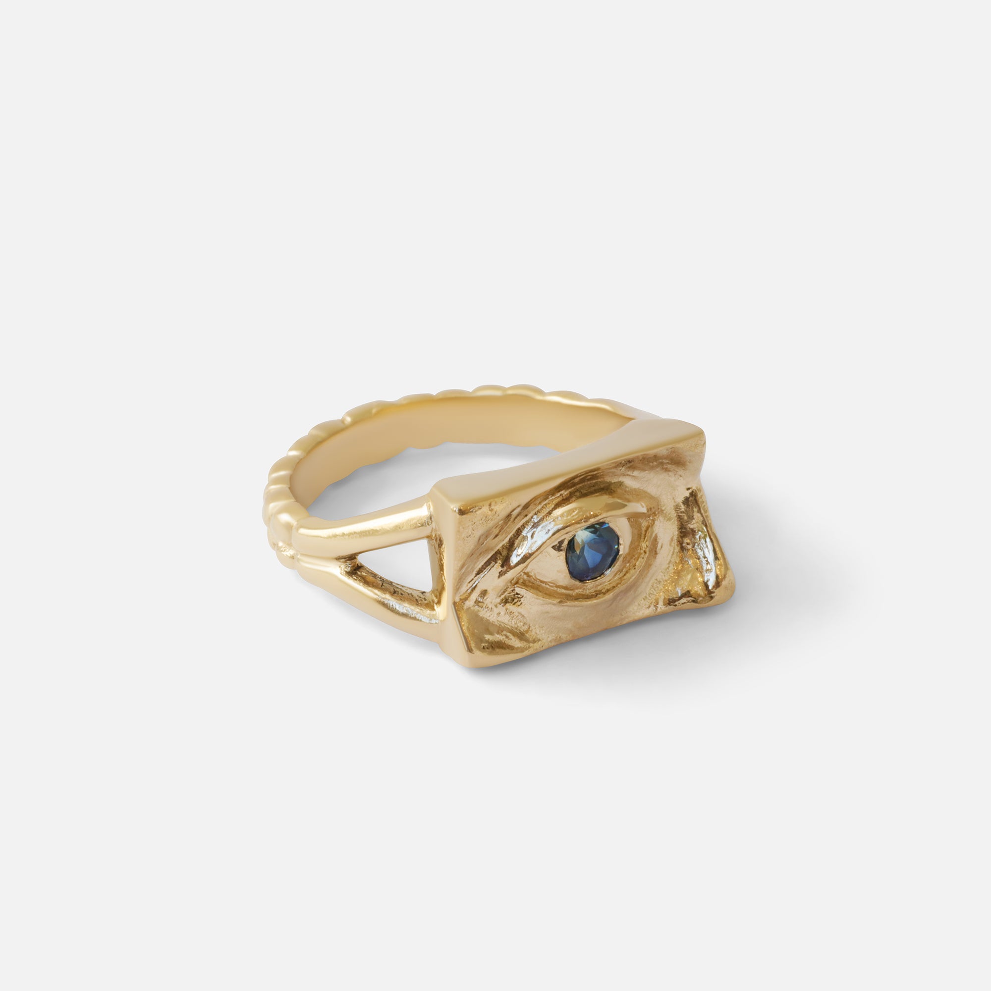 Intagliaux / Blue Sapphire Ring By Alfonzo