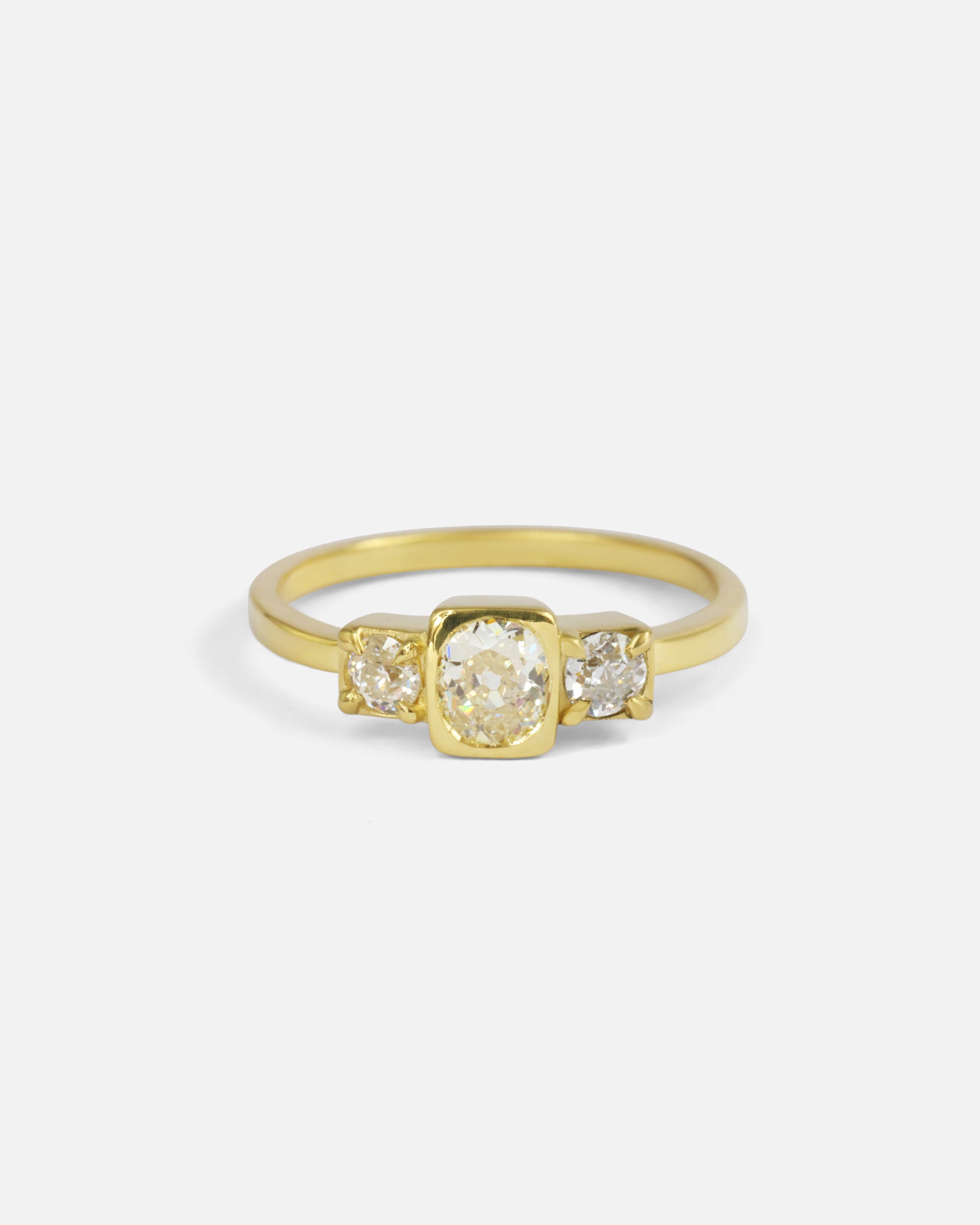 Front view of Dew 37 / Old Mine Cut Diamonds