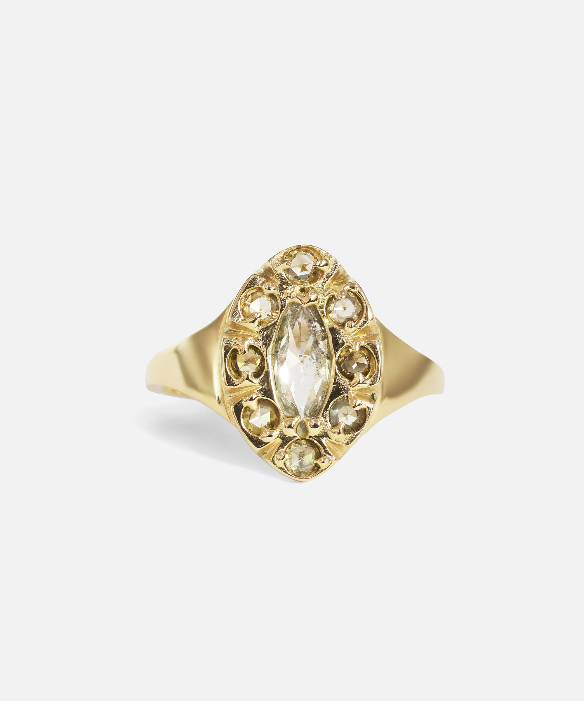 Front view of Dew 41 / Colored Diamonds in 18k yellow gold by Hiroyo