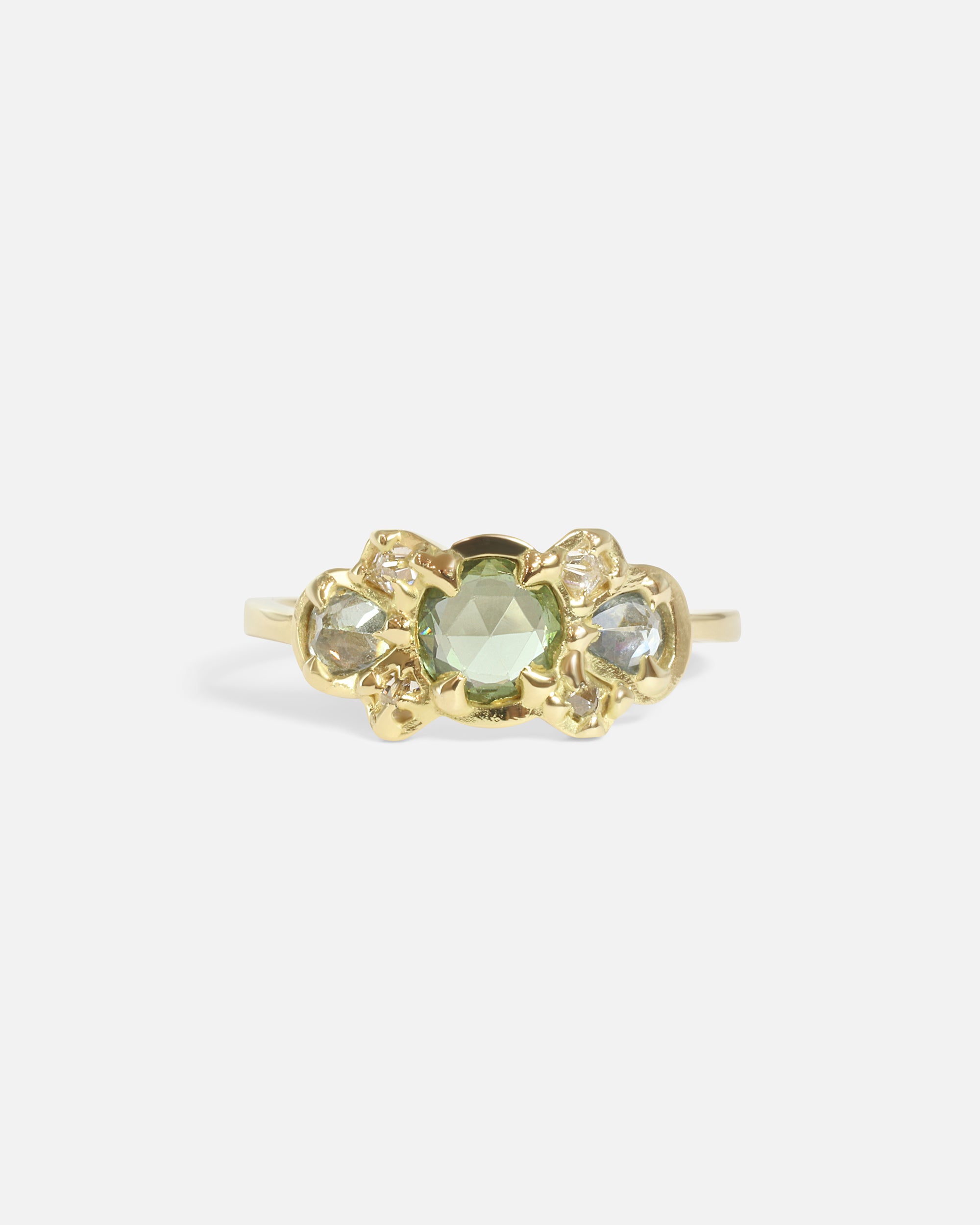 Front view of Dew 45 / Sapphire & Diamond Ring by Hiroyo