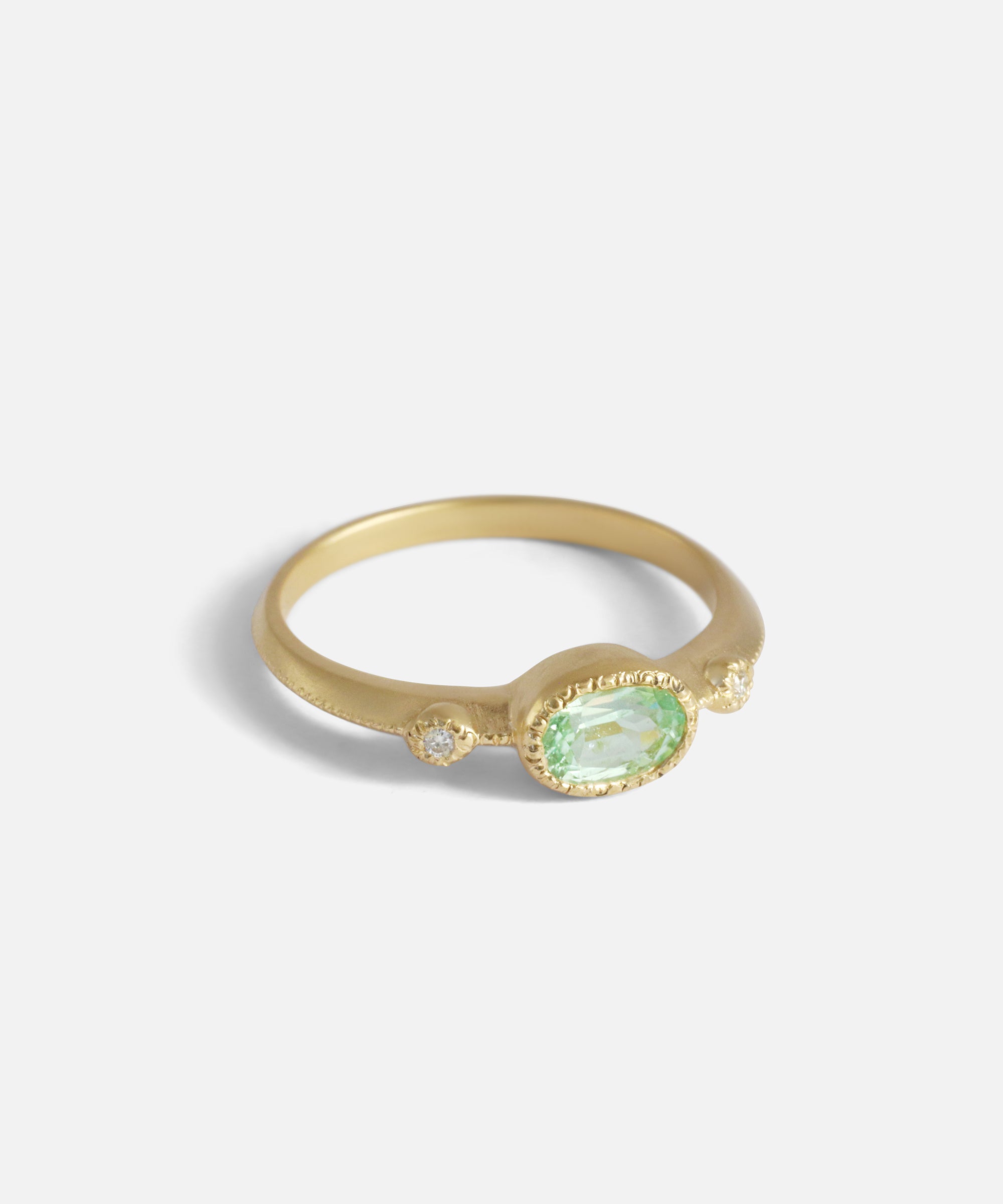Melee 42 / Green Tourmaline Ring By Hiroyo