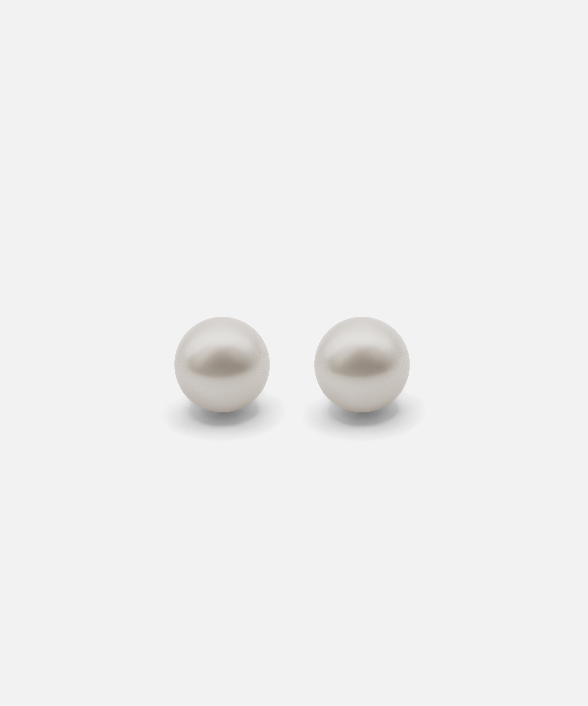 Front view of Umi / White Fresh Water Pearl Studs