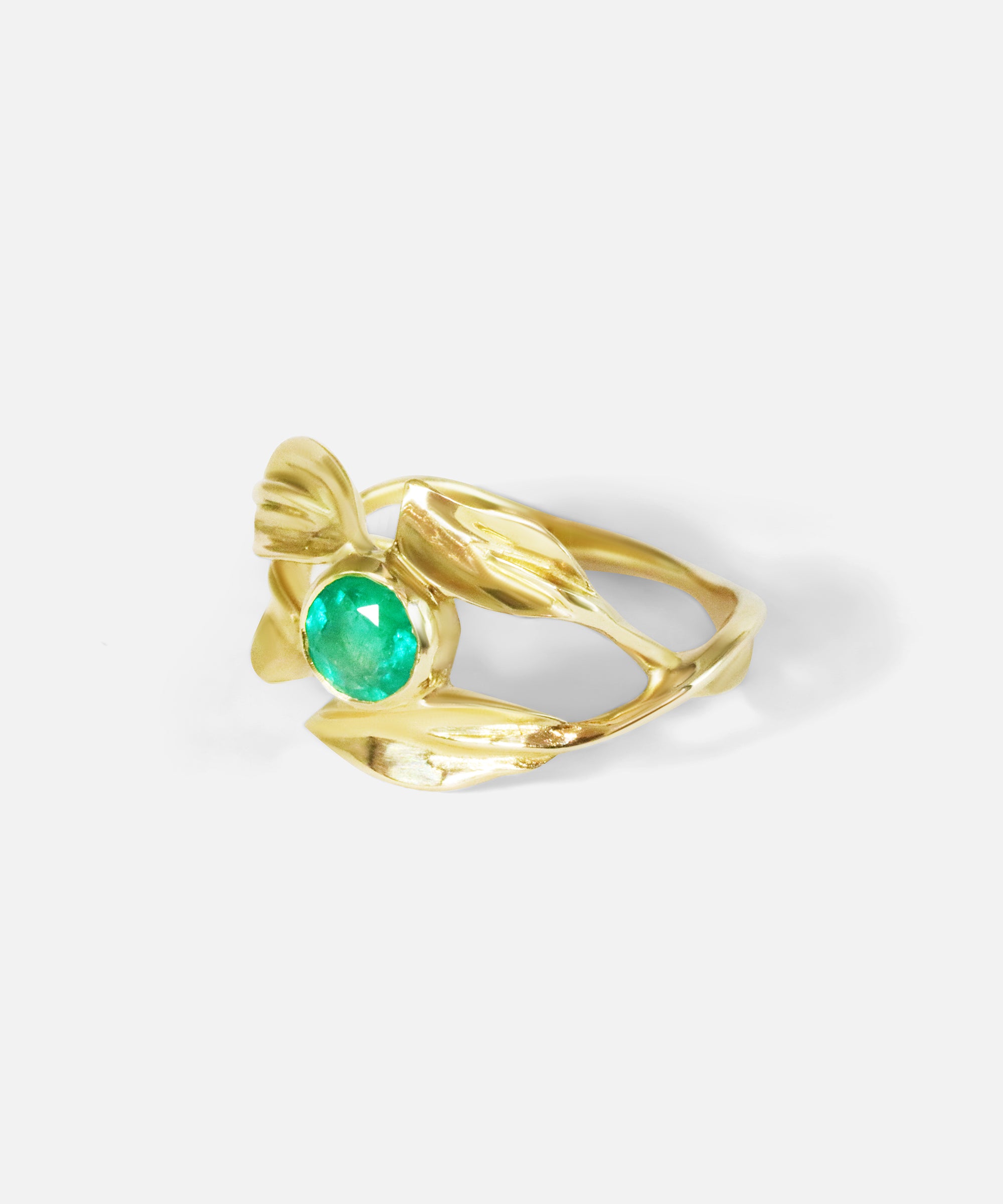Alternative side view of Willow / Emerald Ring