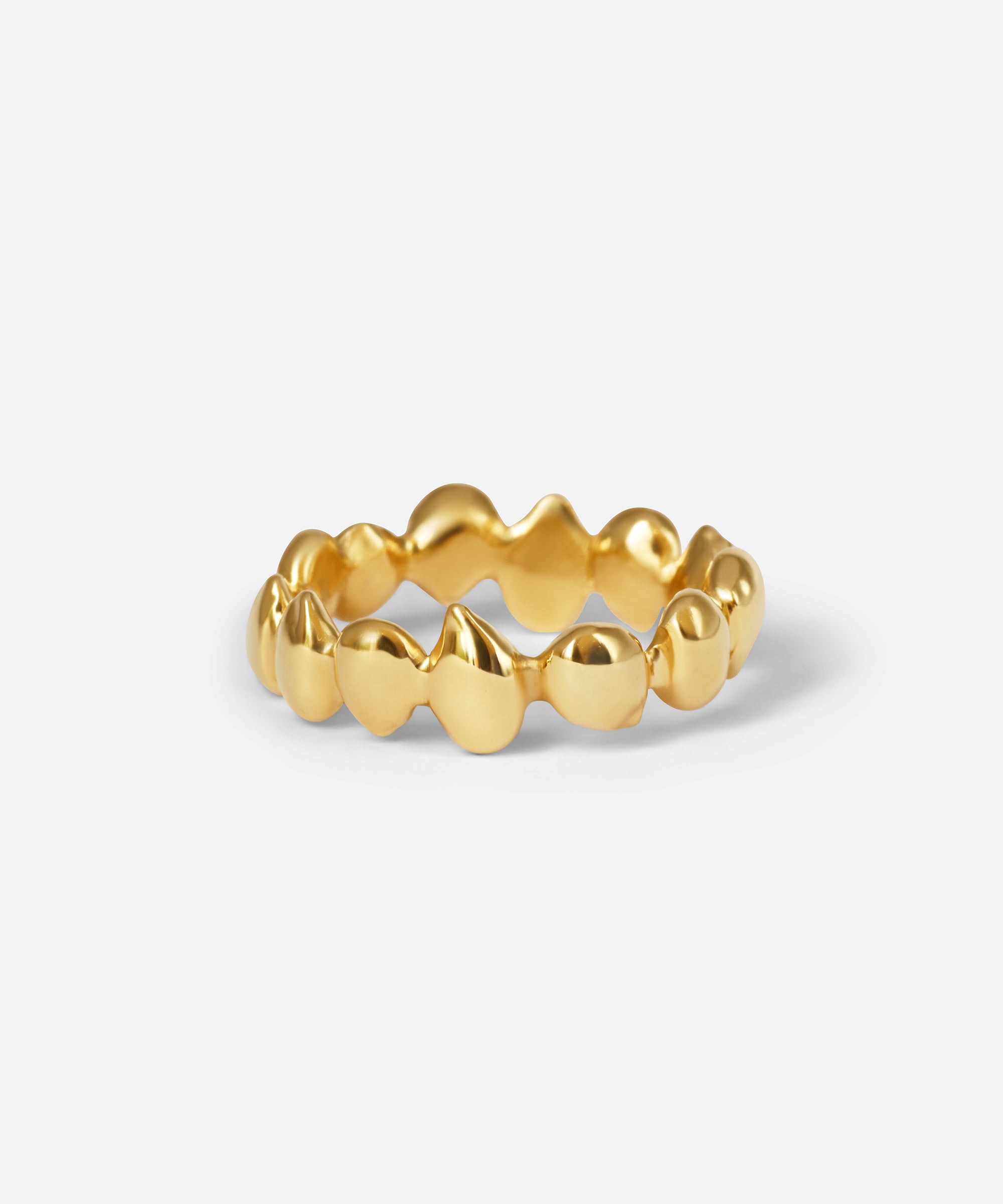 Front view of Pyrus Band