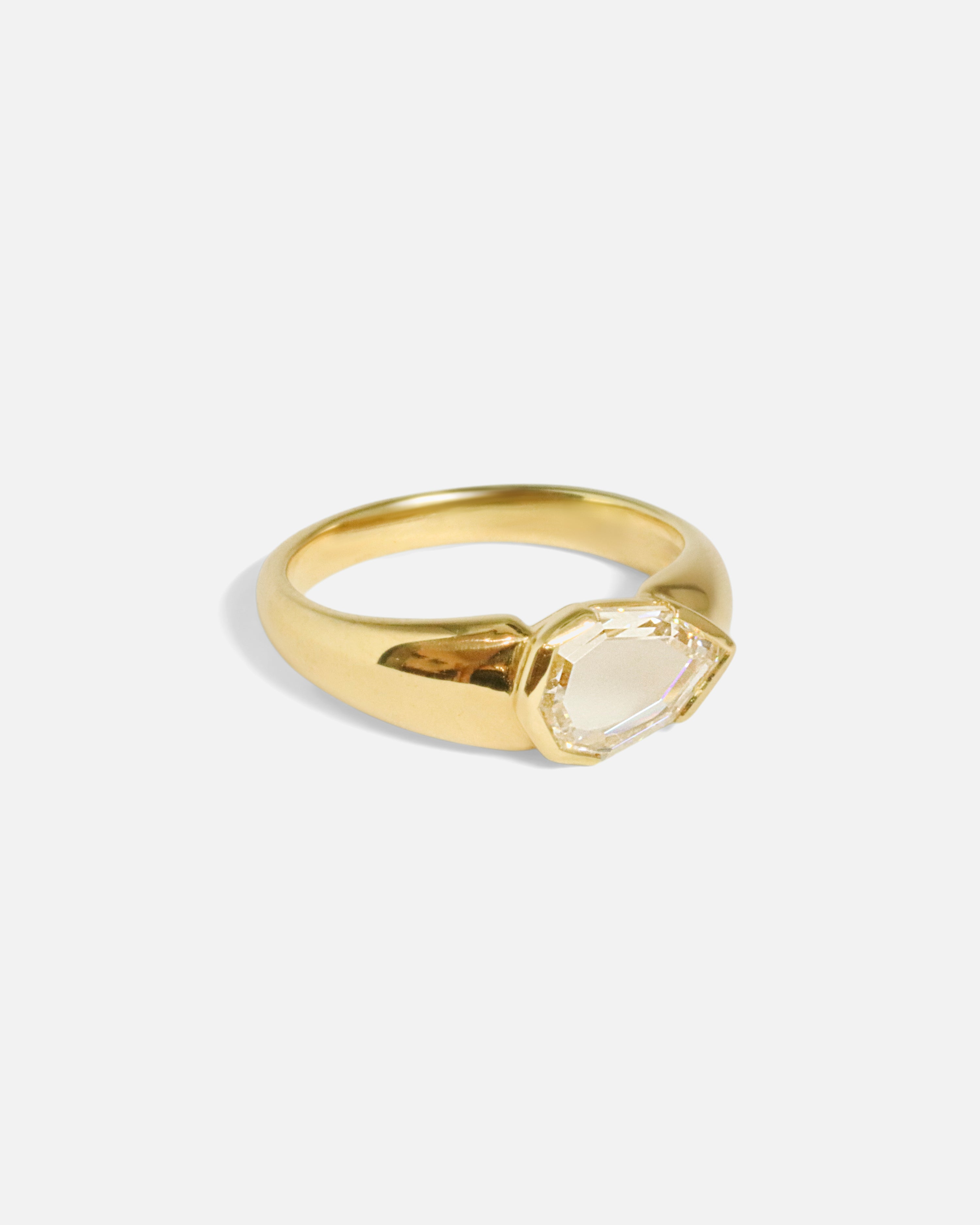 Angled side view of Portrait III / Natural Diamond Ring by Joko