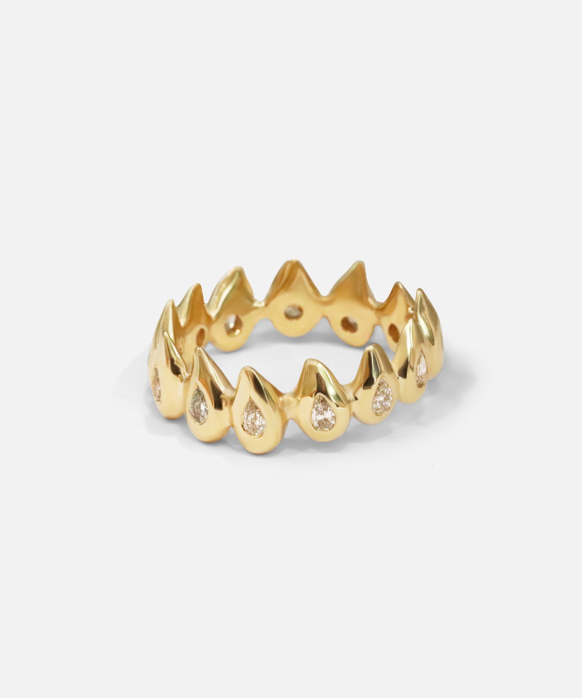 Side view of Pyrus Crown Band / Pear Diamonds
