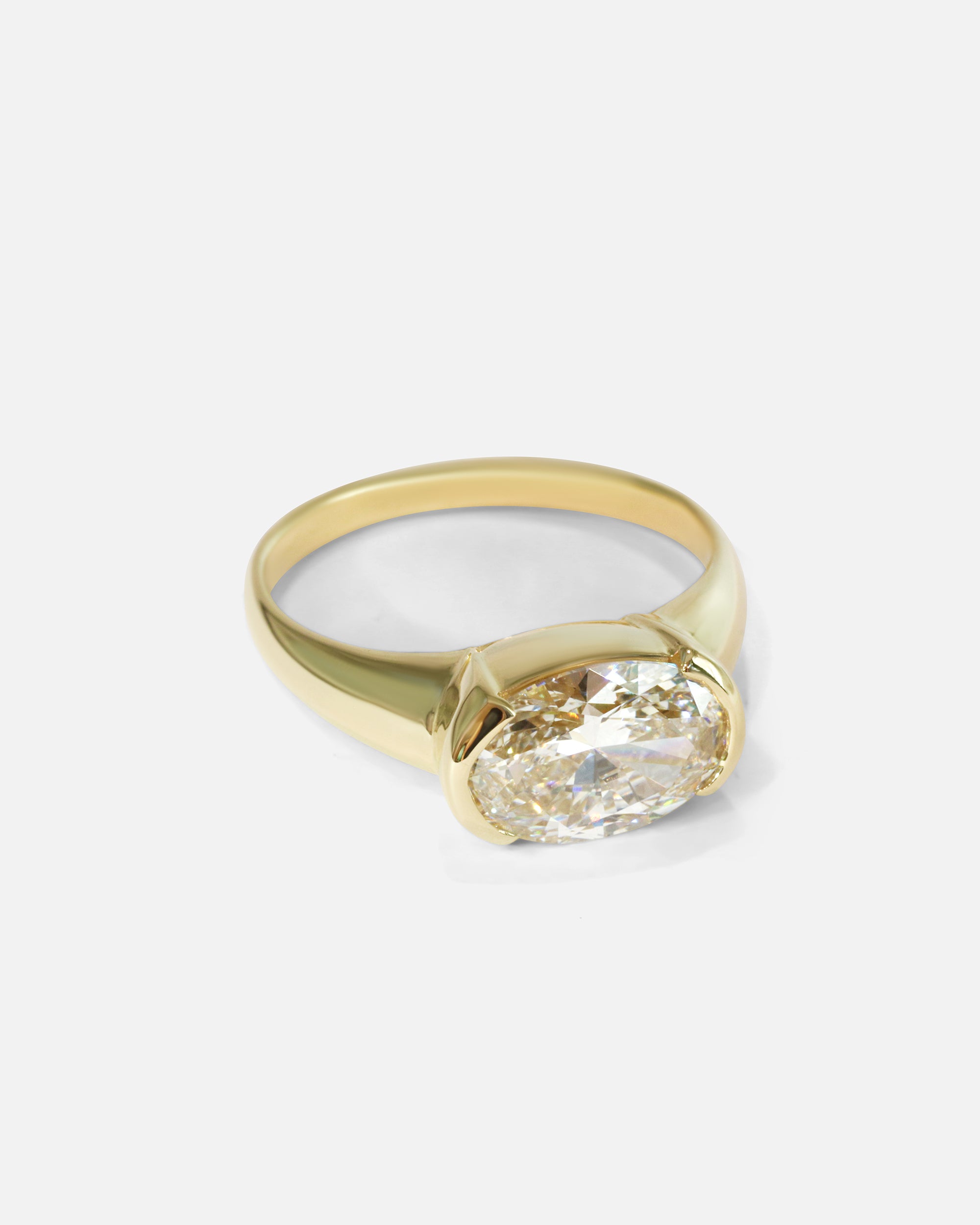 Side view of Chalice Ring / Lab Diamond