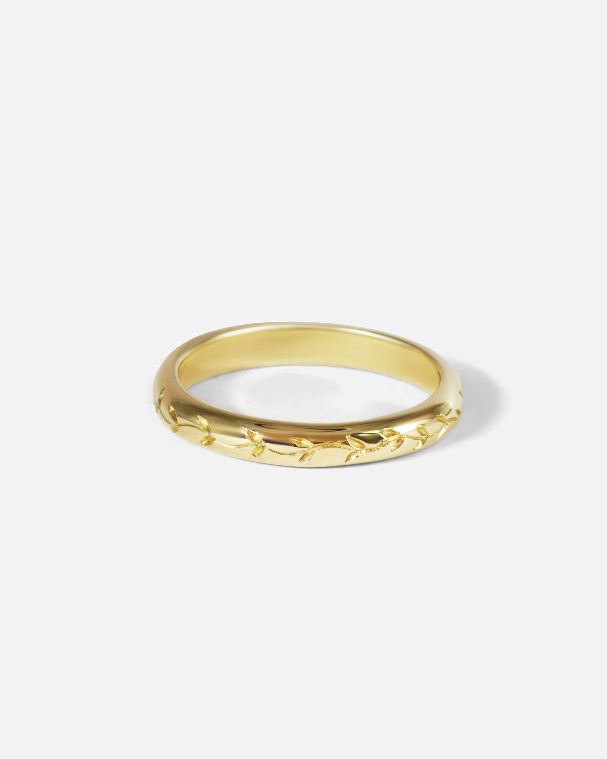 Front view of Willow Engraved Band