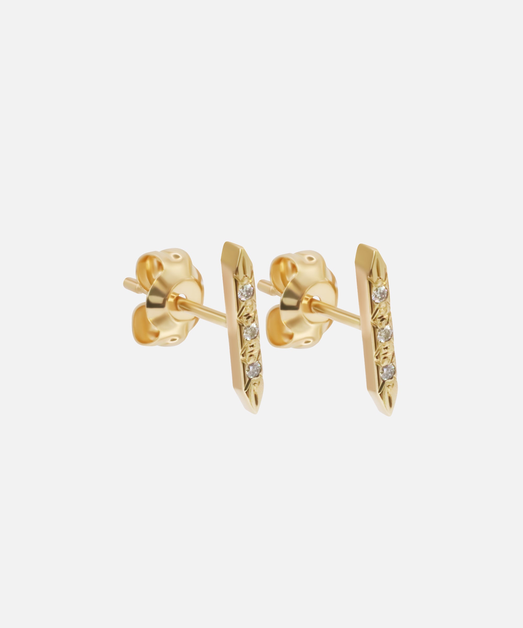 Diamond Arrow / Studs By Nishi