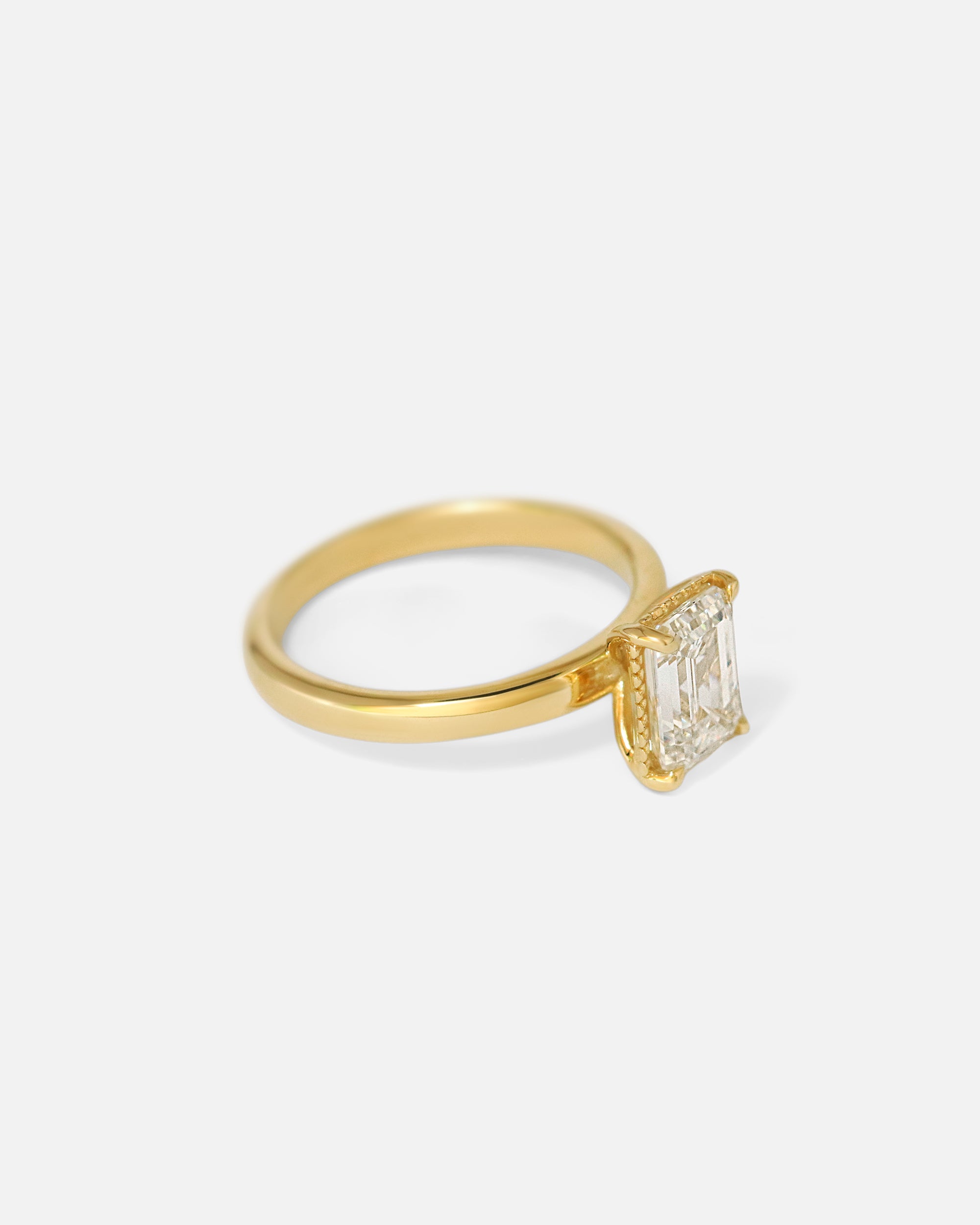 Side view of The Susan Ring by Young Sun Song