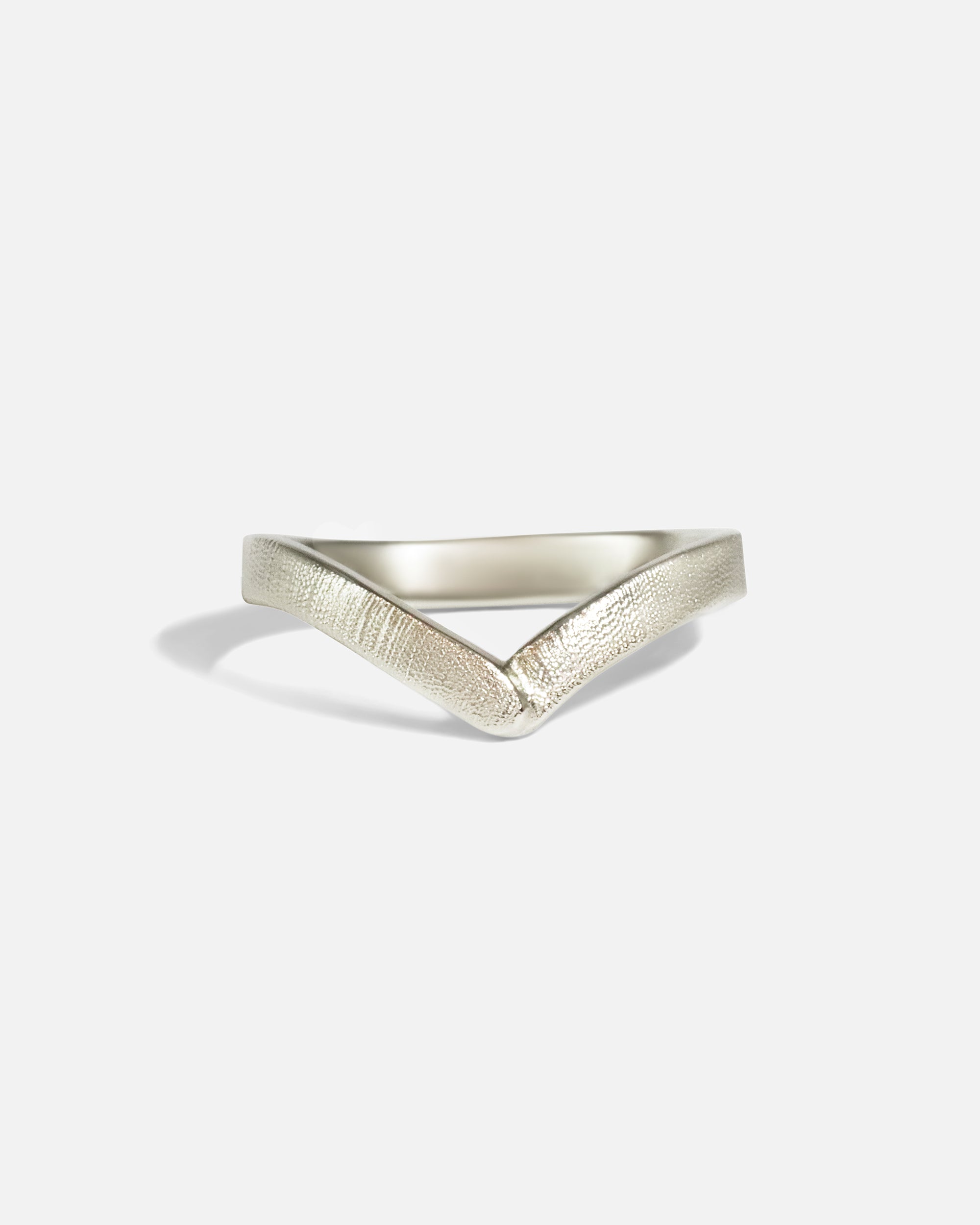 Front view of V Ring in Platinum by Young Sun Song
