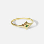 Side view of Star Ring / Emerald